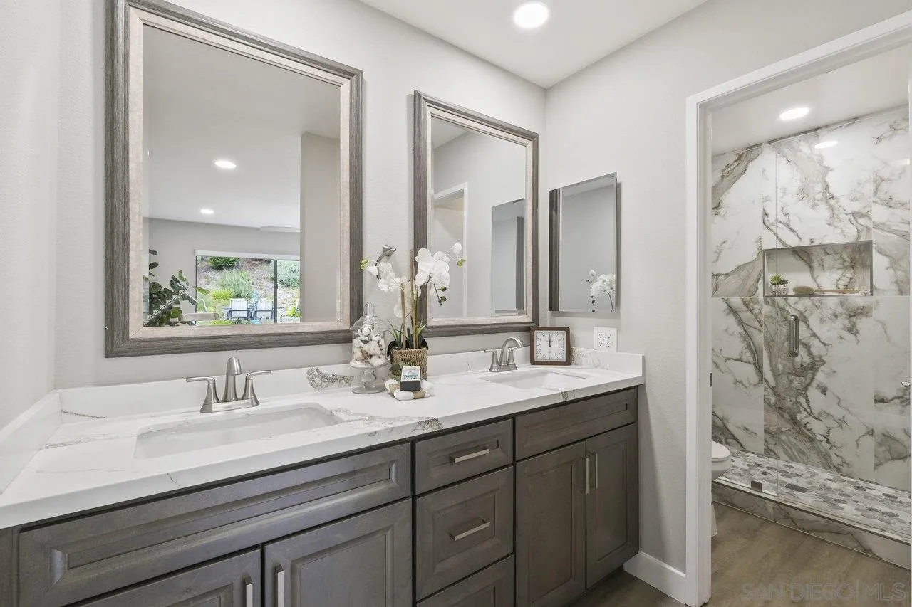 https://cdn.realtyfeed.com/cdn/127/250036917/c37587db7ce95c541ebe565c764153c0.webp