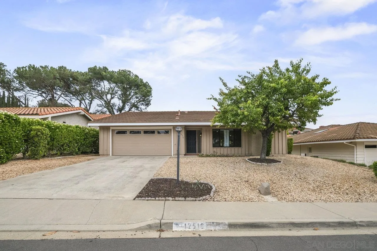 https://cdn.realtyfeed.com/cdn/127/250036917/d2dbb293cf11a4a1f285c00196f2f4ee.webp