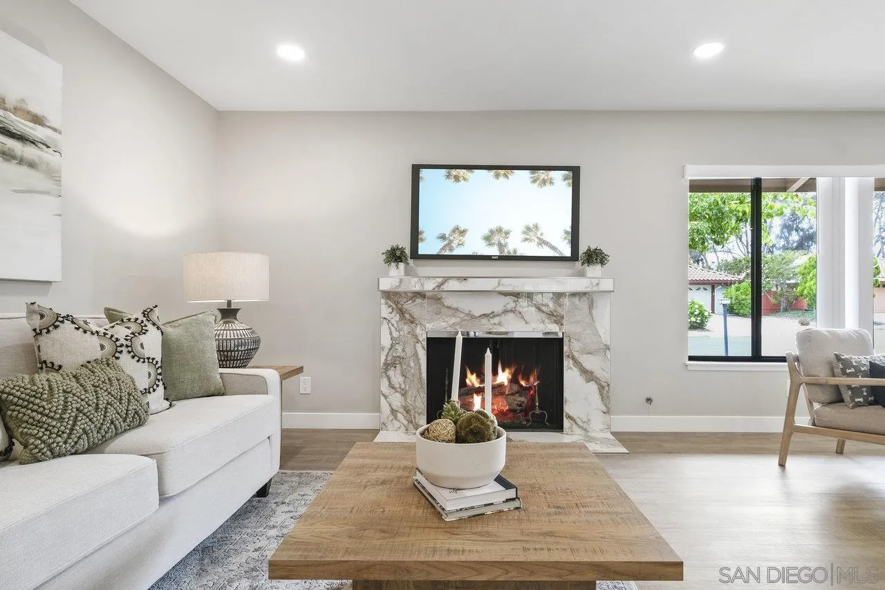 https://cdn.realtyfeed.com/cdn/127/250036917/ec67037ff83dccbba23a46a88e0d1476.webp