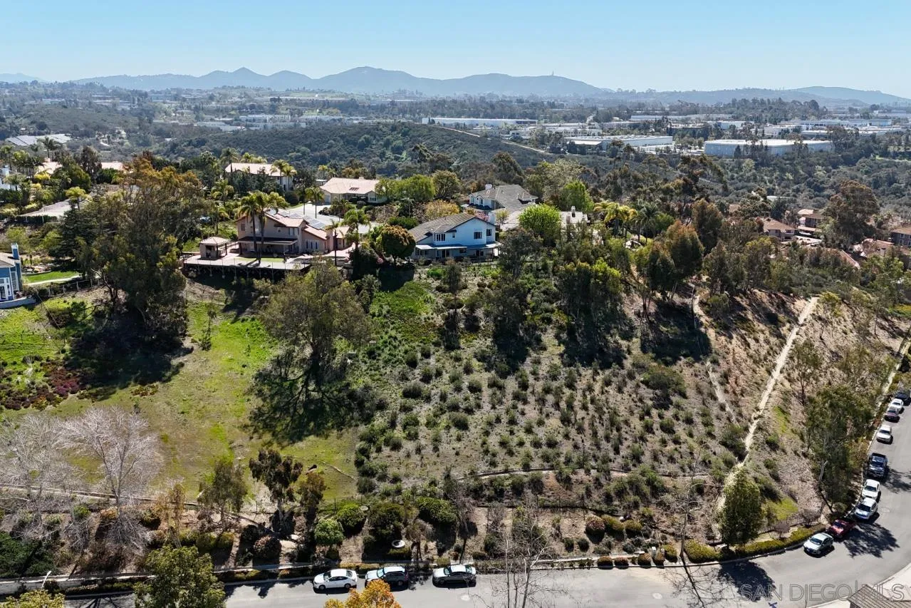 https://cdn.realtyfeed.com/cdn/127/250036921/0a22c81c19cc429a4f82a2d46bbcc495.webp