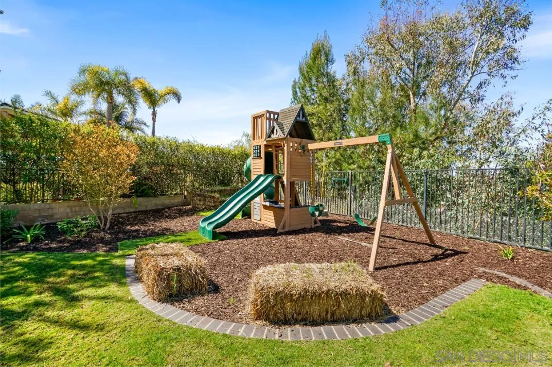 https://cdn.realtyfeed.com/cdn/127/250036921/a45b3b5fc75791e9f9ab24faa0c692ec.webp