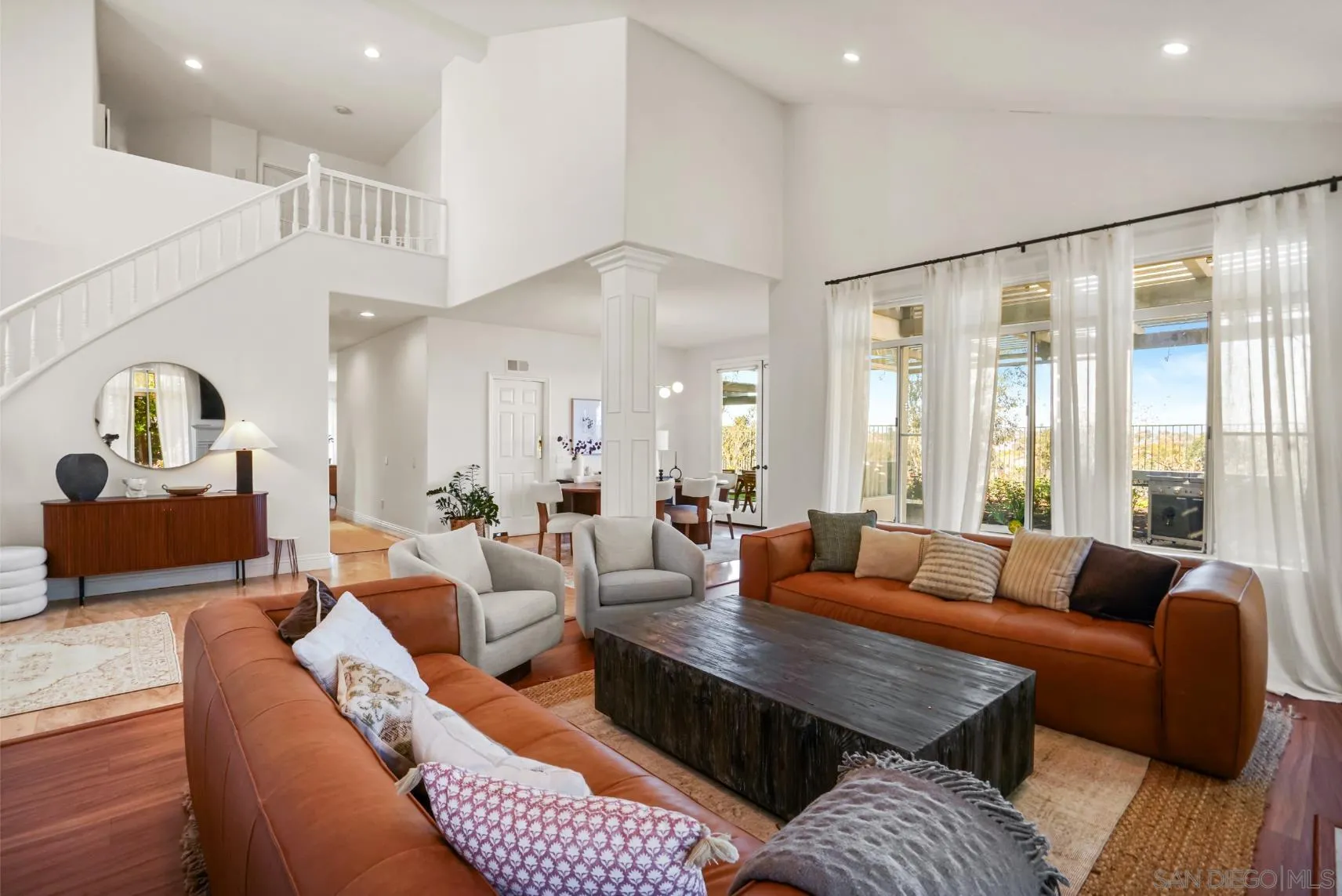 https://cdn.realtyfeed.com/cdn/127/250036921/a7d2557f662cb14e7d973fdc88bdeaf3.webp