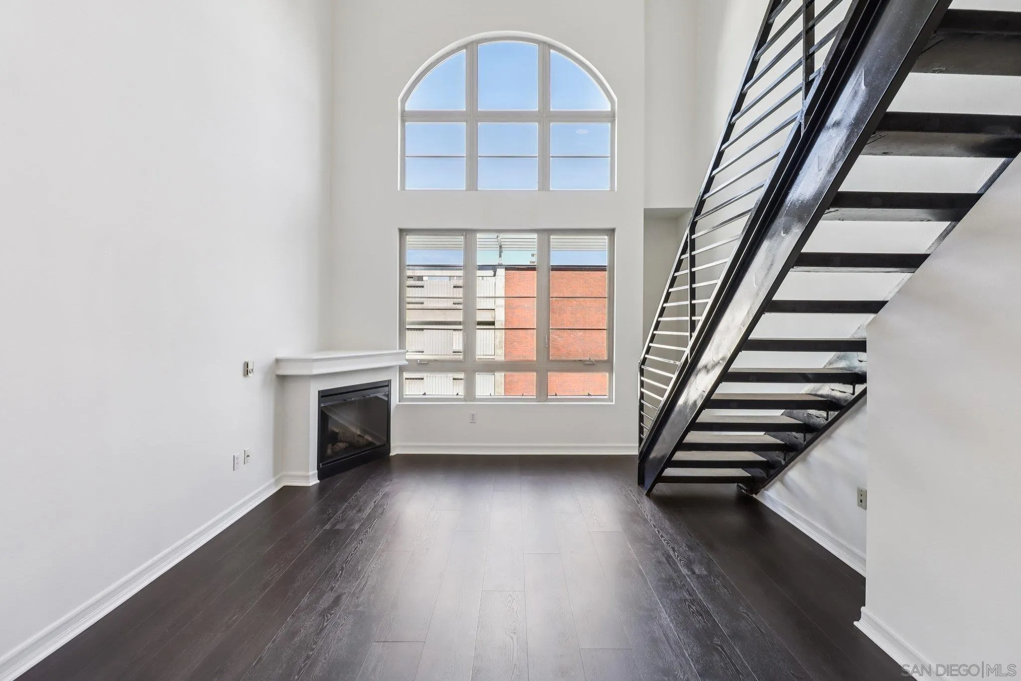 https://cdn.realtyfeed.com/cdn/127/250036924/13b6390961ef094dece6261dc9f64937.webp