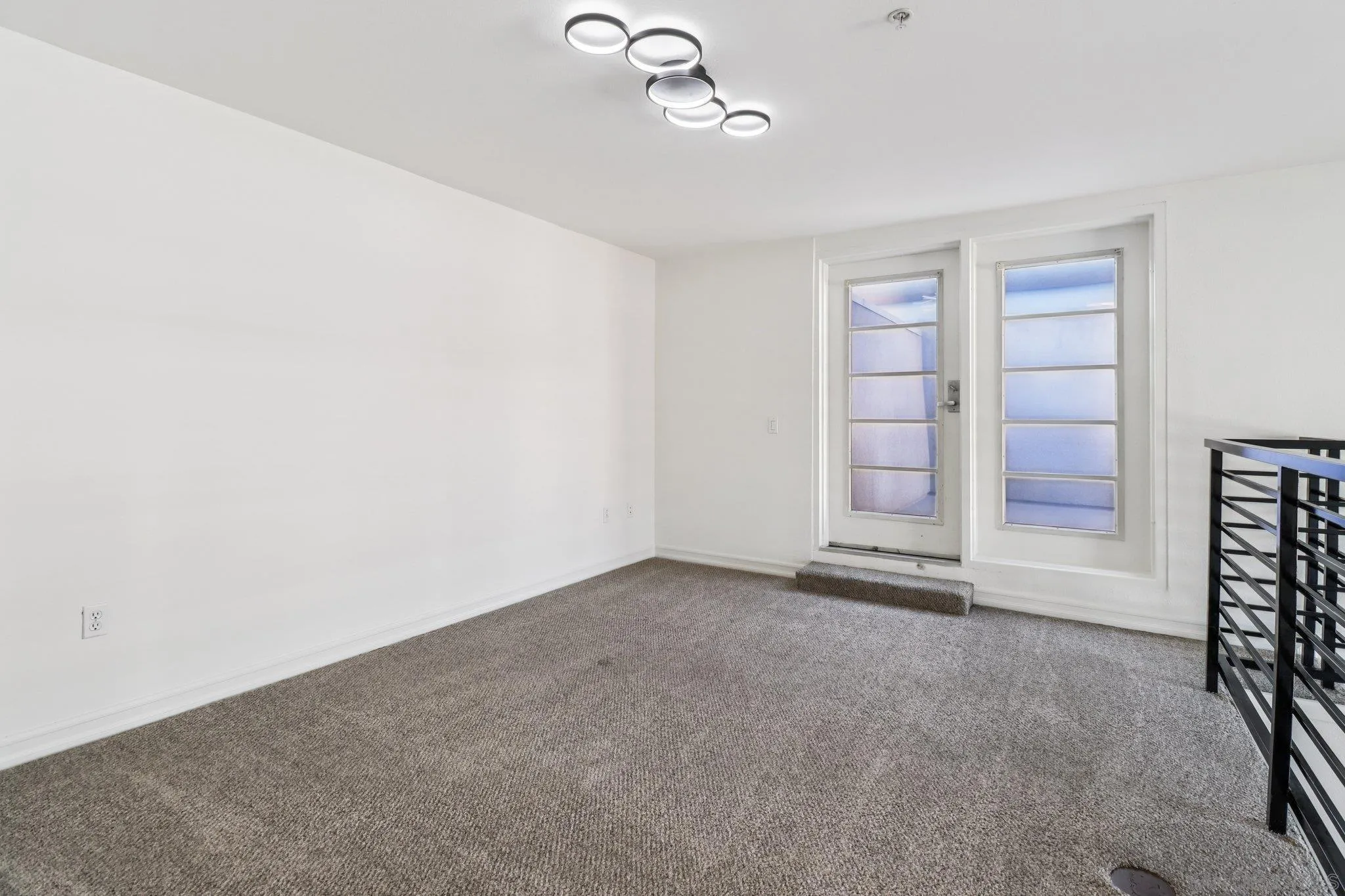 https://cdn.realtyfeed.com/cdn/127/250036924/2b8e010573e763faf18053b55820b4e8.webp