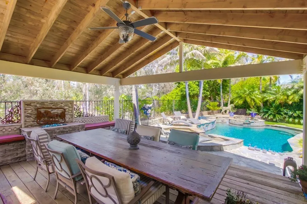 https://cdn.realtyfeed.com/cdn/127/250036930/01a1c2a8969480cecf73186147cc5251.webp