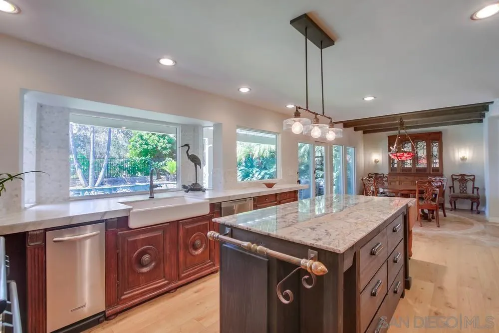 https://cdn.realtyfeed.com/cdn/127/250036930/239b4fac24cee0bfa2962c66806071dc.webp