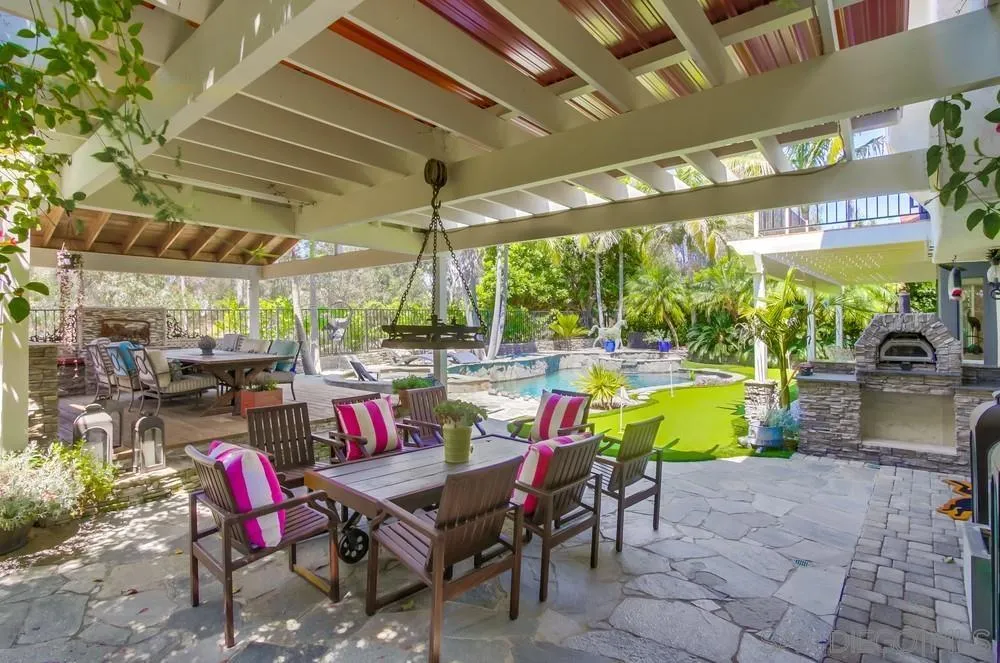 https://cdn.realtyfeed.com/cdn/127/250036930/288fa03bf8f32df8772c034a2109500d.webp