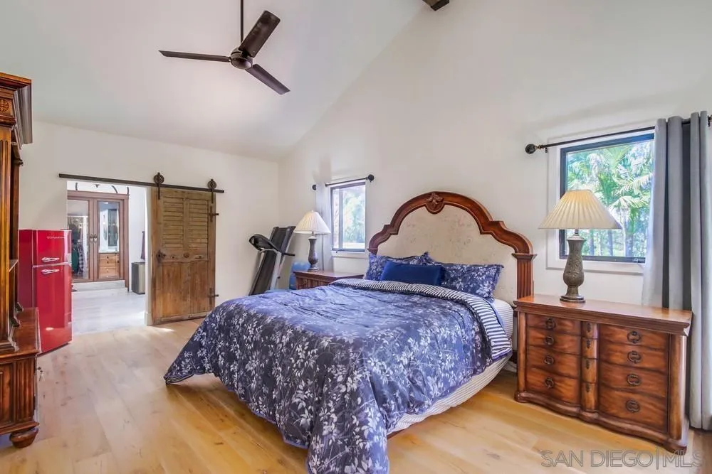 https://cdn.realtyfeed.com/cdn/127/250036930/b6f4004e3704f41fd8a254ba63b94271.webp
