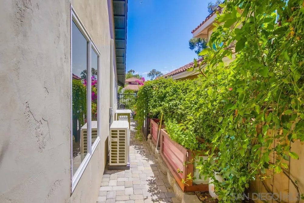 https://cdn.realtyfeed.com/cdn/127/250036930/ba07cfd4436582ad86d334c9171035ba.webp
