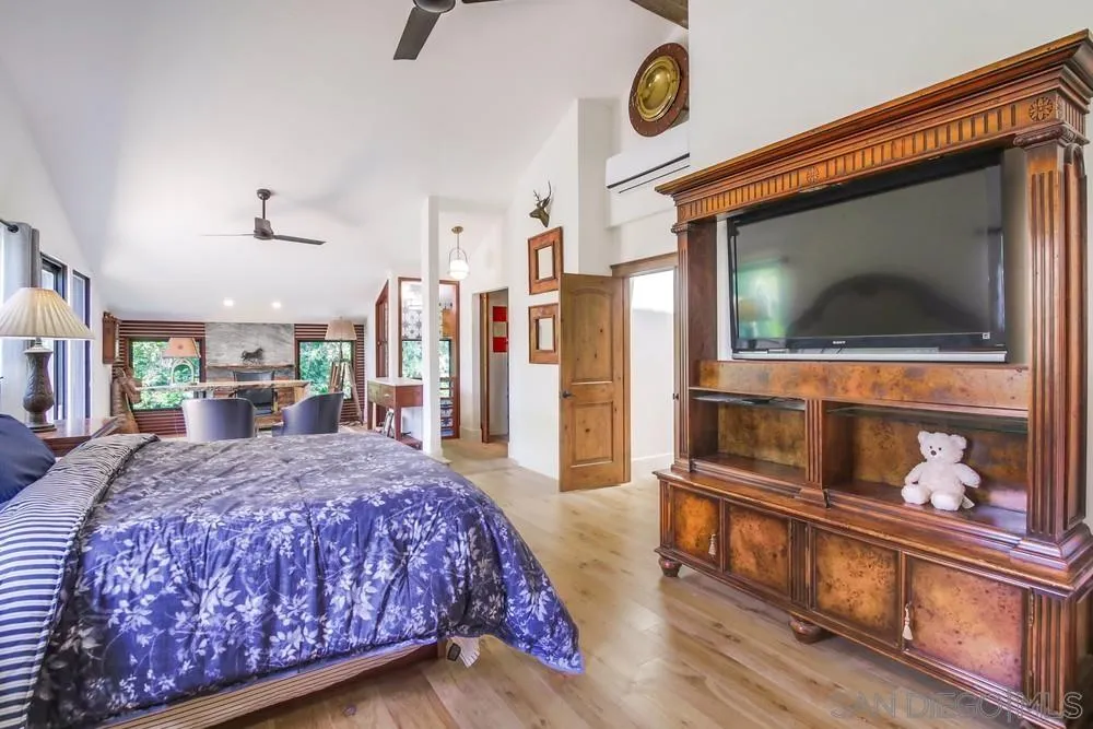 https://cdn.realtyfeed.com/cdn/127/250036930/c8ae99a7bd8a5b61e8eff2bf5e5d10a3.webp
