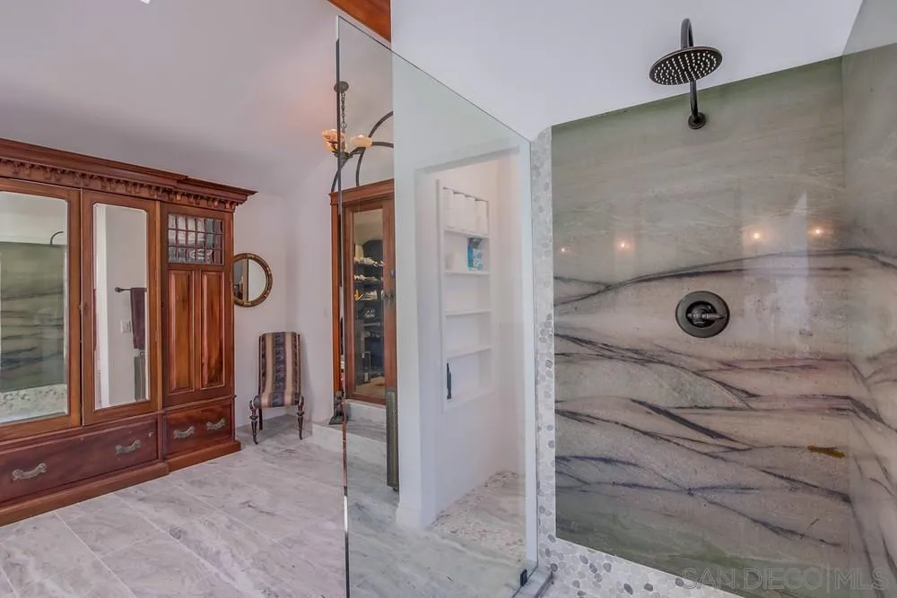 https://cdn.realtyfeed.com/cdn/127/250036930/d715da806ce7a0d459248780e64dbd0c.webp