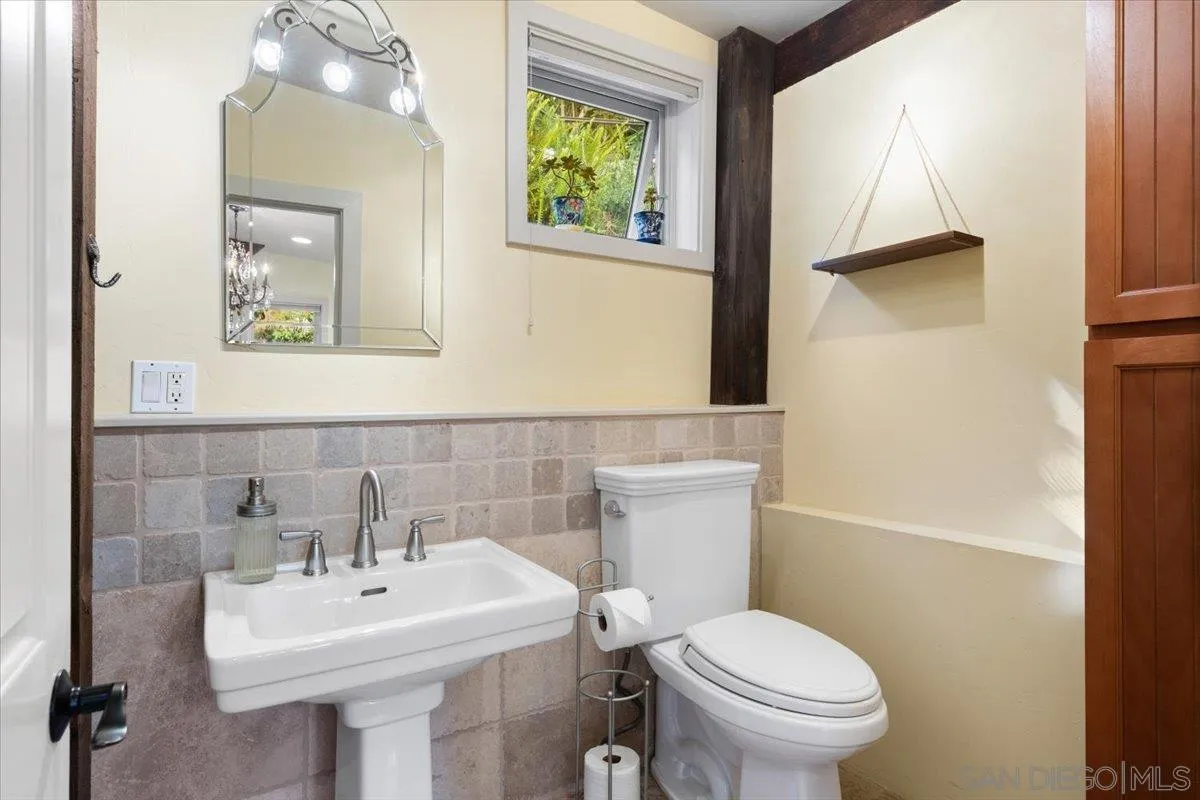 https://cdn.realtyfeed.com/cdn/127/250036932/07bc715ea56739fcfc16072e6a148f24.webp