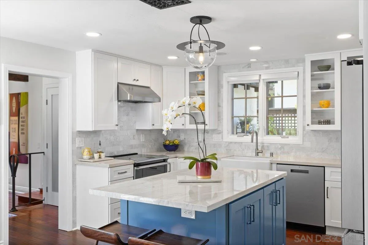 https://cdn.realtyfeed.com/cdn/127/250036932/8035054d79451c3631dfdef79bb7ae99.webp