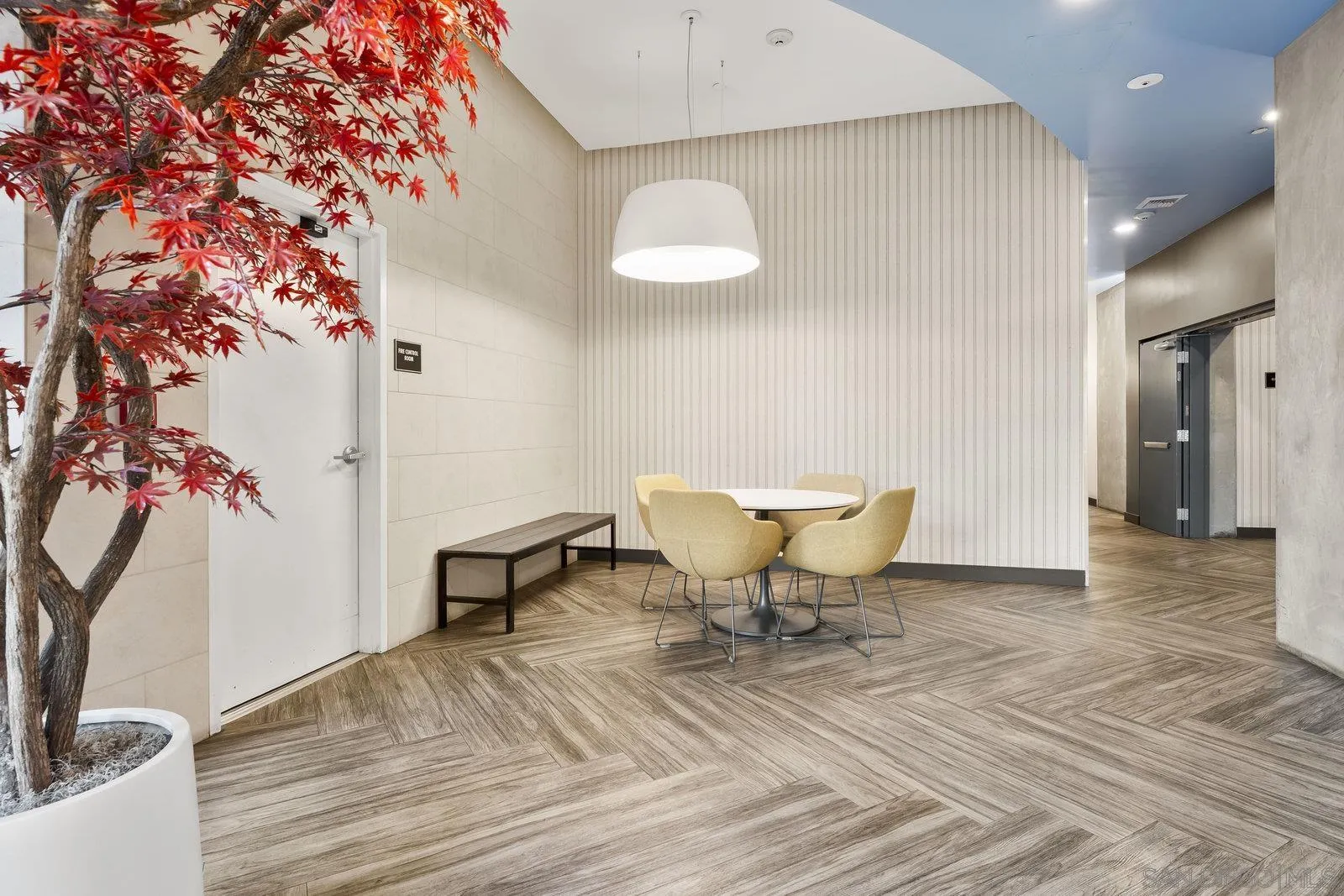 https://cdn.realtyfeed.com/cdn/127/250036933/2f9ac4d402c79fd4911da15e652511bb.webp