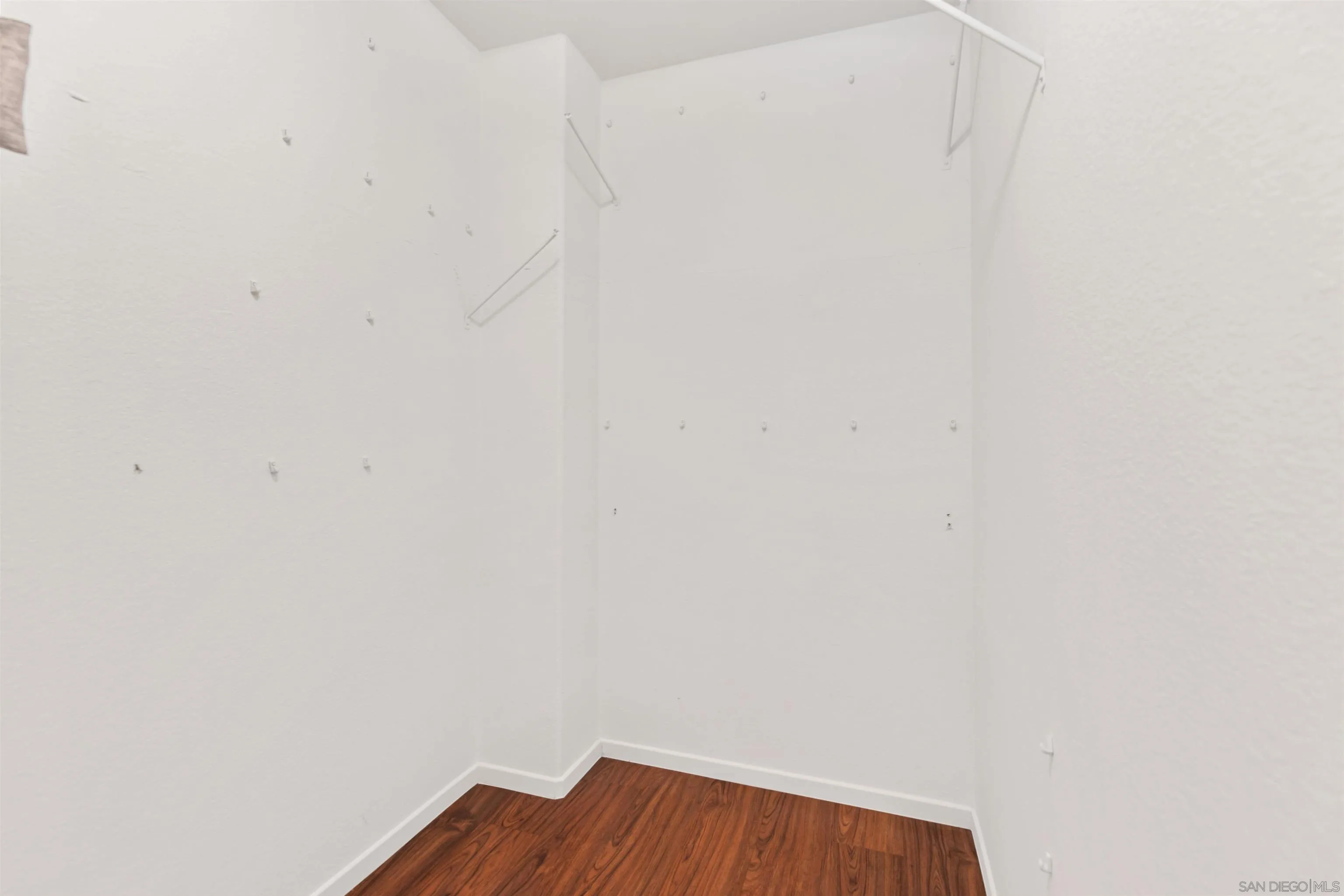 Photo #16: 250036934 Listing: Photo #16