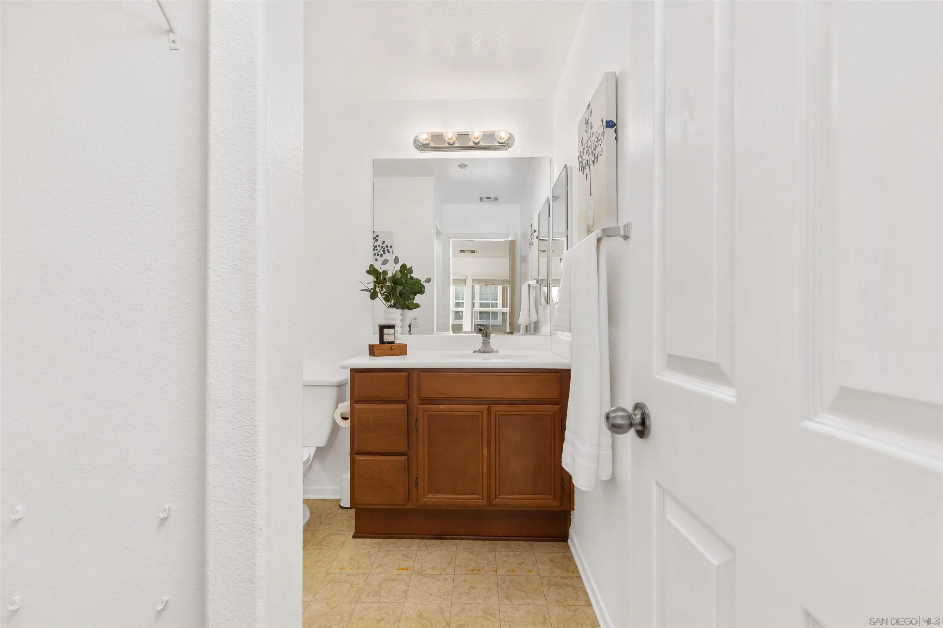 Photo #15: 250036934 Listing: Photo #15