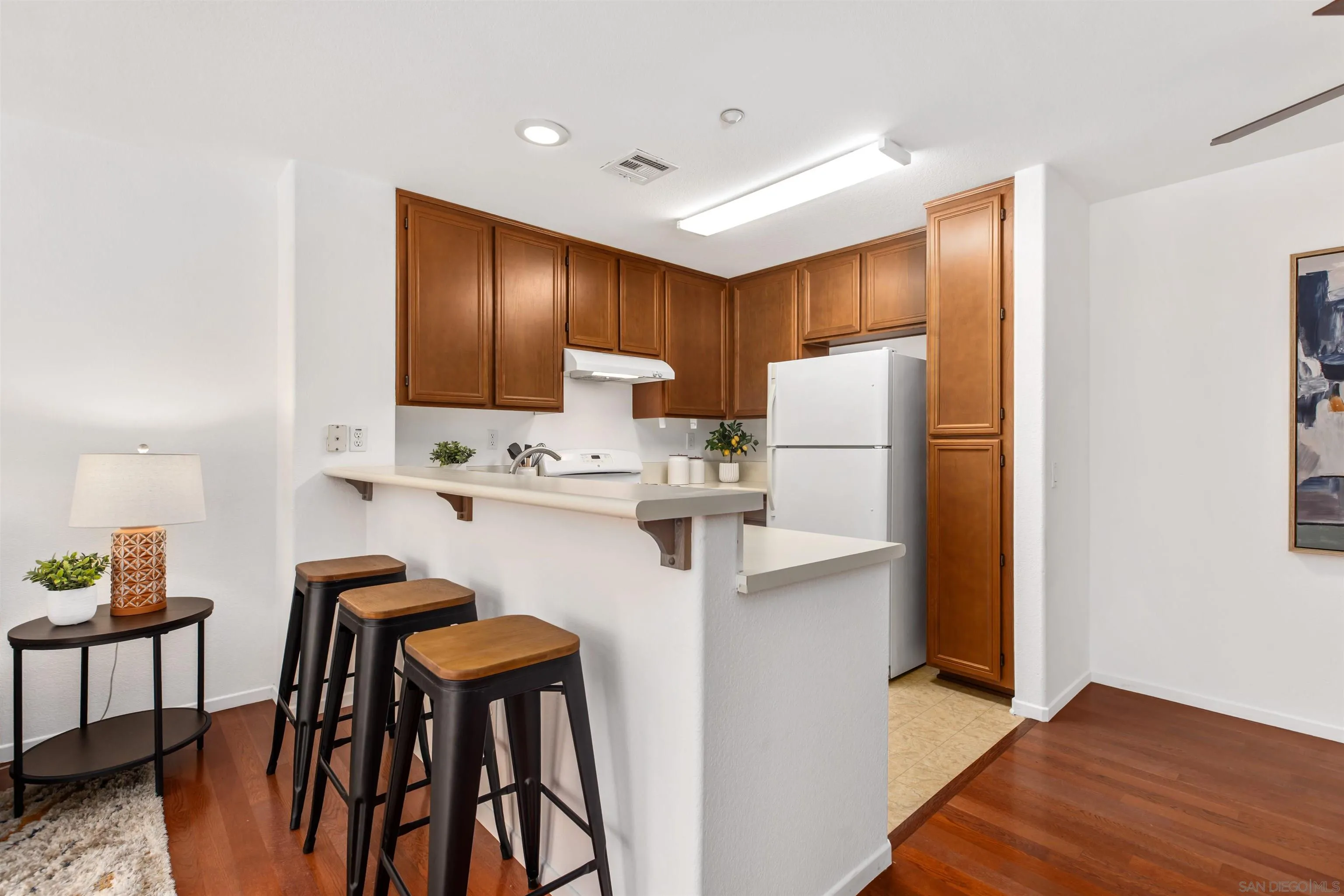 Photo #5: 250036934 Listing 
