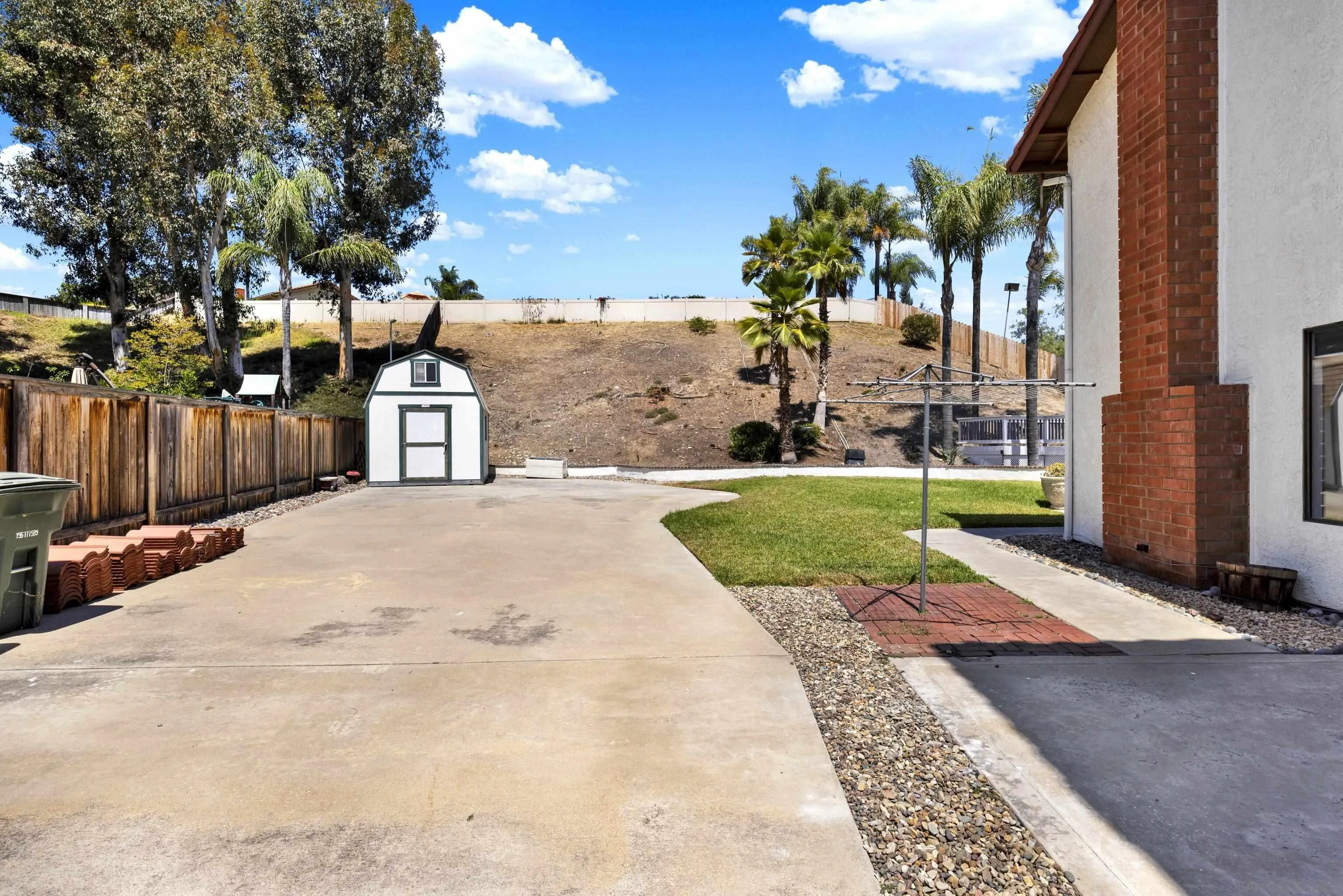 https://cdn.realtyfeed.com/cdn/127/250036935/1429b1db7d3cc08efe9c5c7d7f2b0713.webp