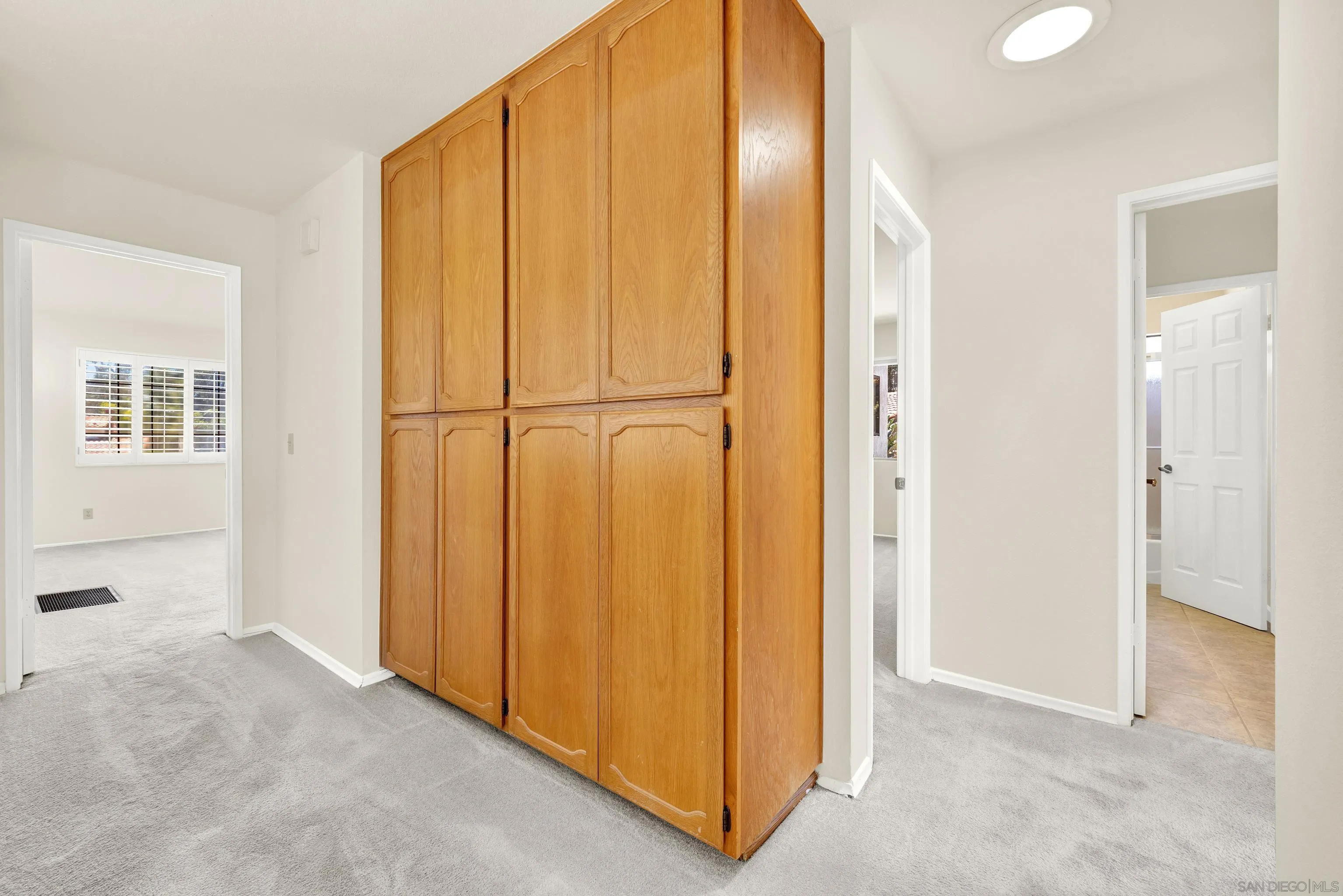 https://cdn.realtyfeed.com/cdn/127/250036935/8e9cfe64f0a1854af27326f2f80900ca.webp