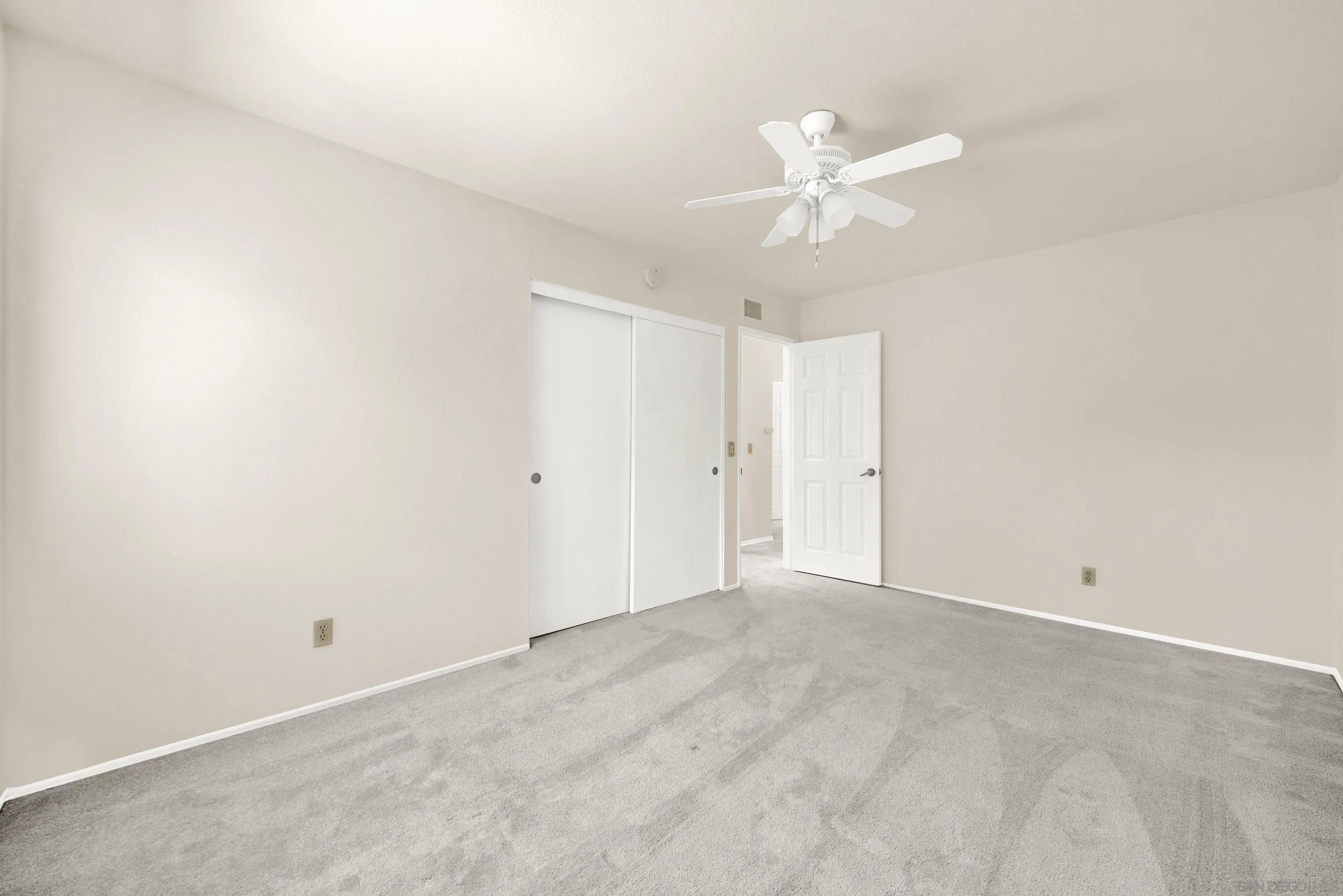 https://cdn.realtyfeed.com/cdn/127/250036935/e0f45b6344ab414961c515c1b0aa48c0.webp