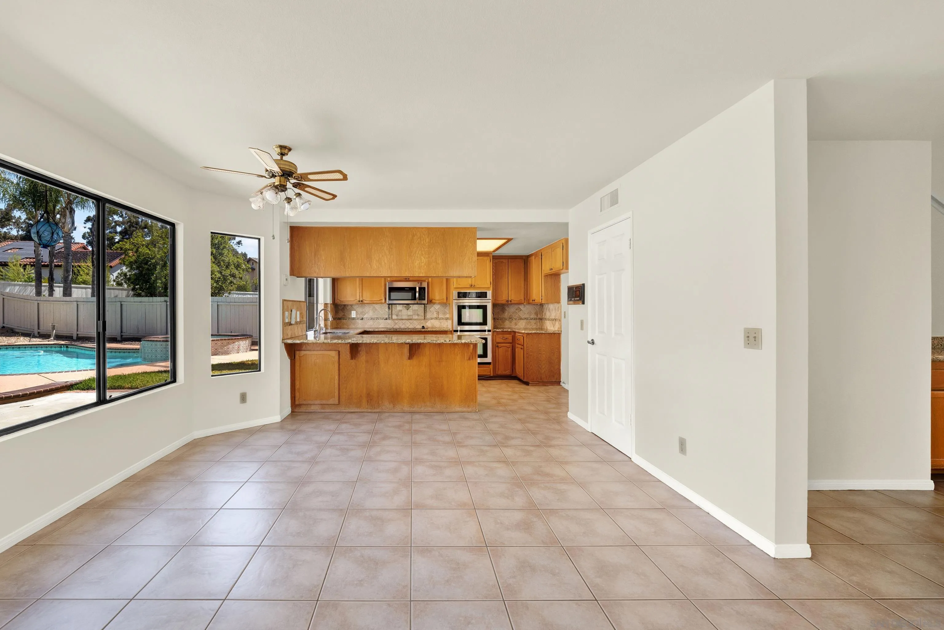 https://cdn.realtyfeed.com/cdn/127/250036935/f846e521100832d54b6444de1ae14dac.webp