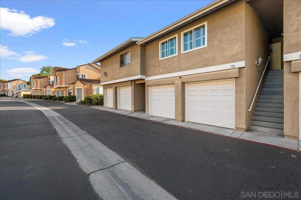 https://cdn.realtyfeed.com/cdn/127/250036937/8d1e32804a0f71e4449219f53f78a298.webp
