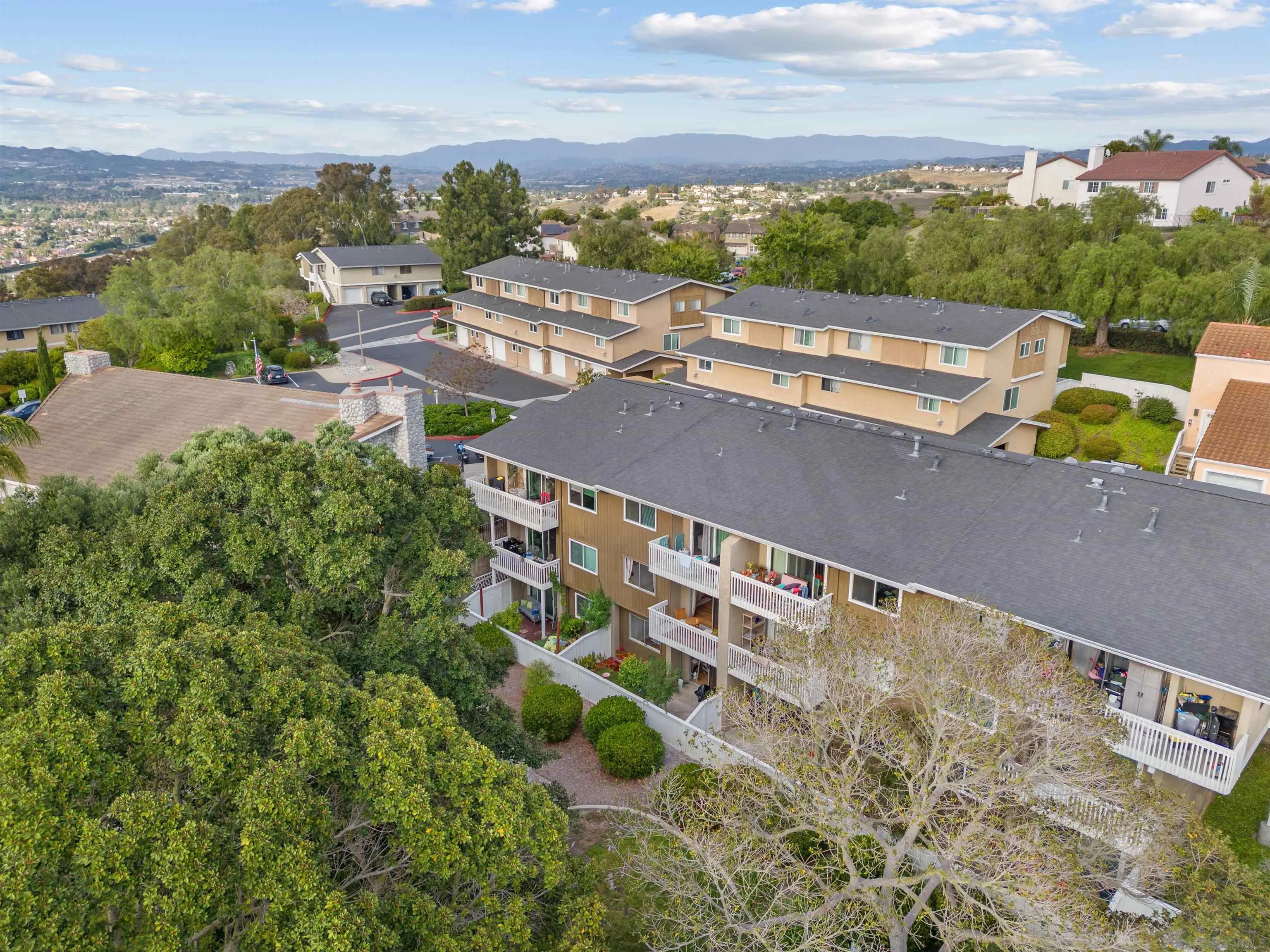 https://cdn.realtyfeed.com/cdn/127/250036937/9cc442fa3b6dae4b278c7786e3718a51.webp