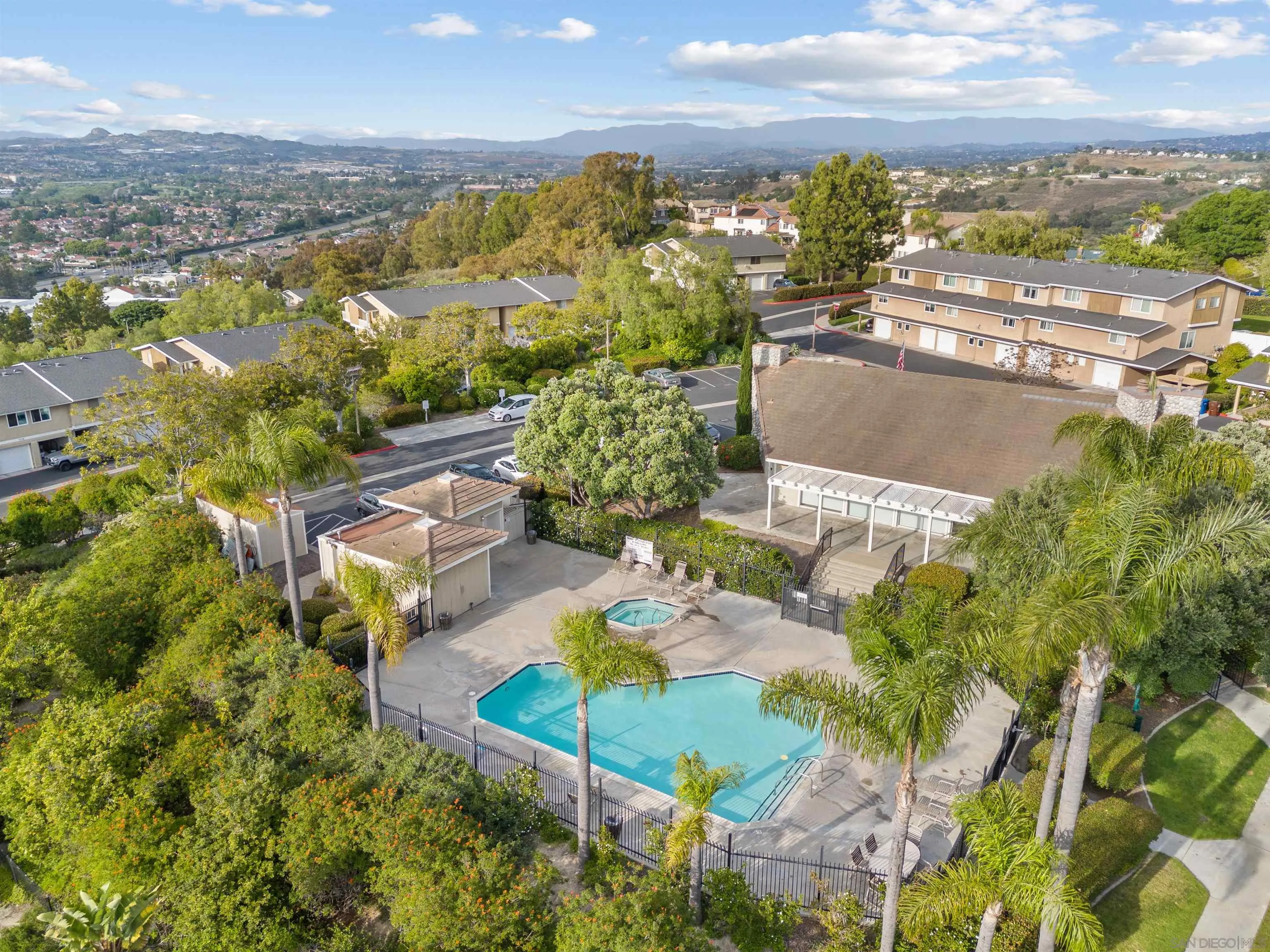 https://cdn.realtyfeed.com/cdn/127/250036937/e5c736e18b419381a704c04c43af0fab.webp