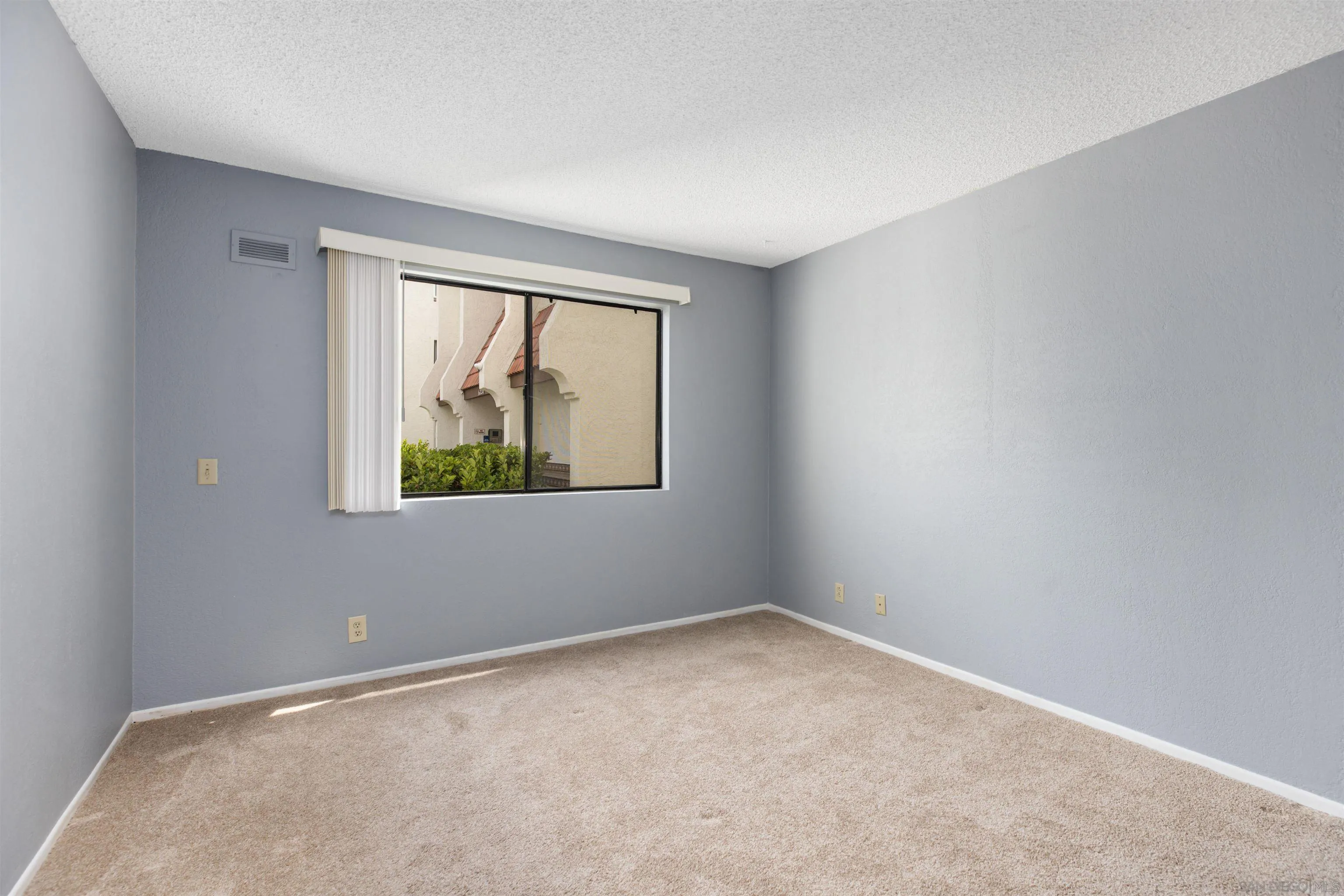 https://cdn.realtyfeed.com/cdn/127/250036938/4abddc3ab331376716b0108d6aaa5f9f.webp
