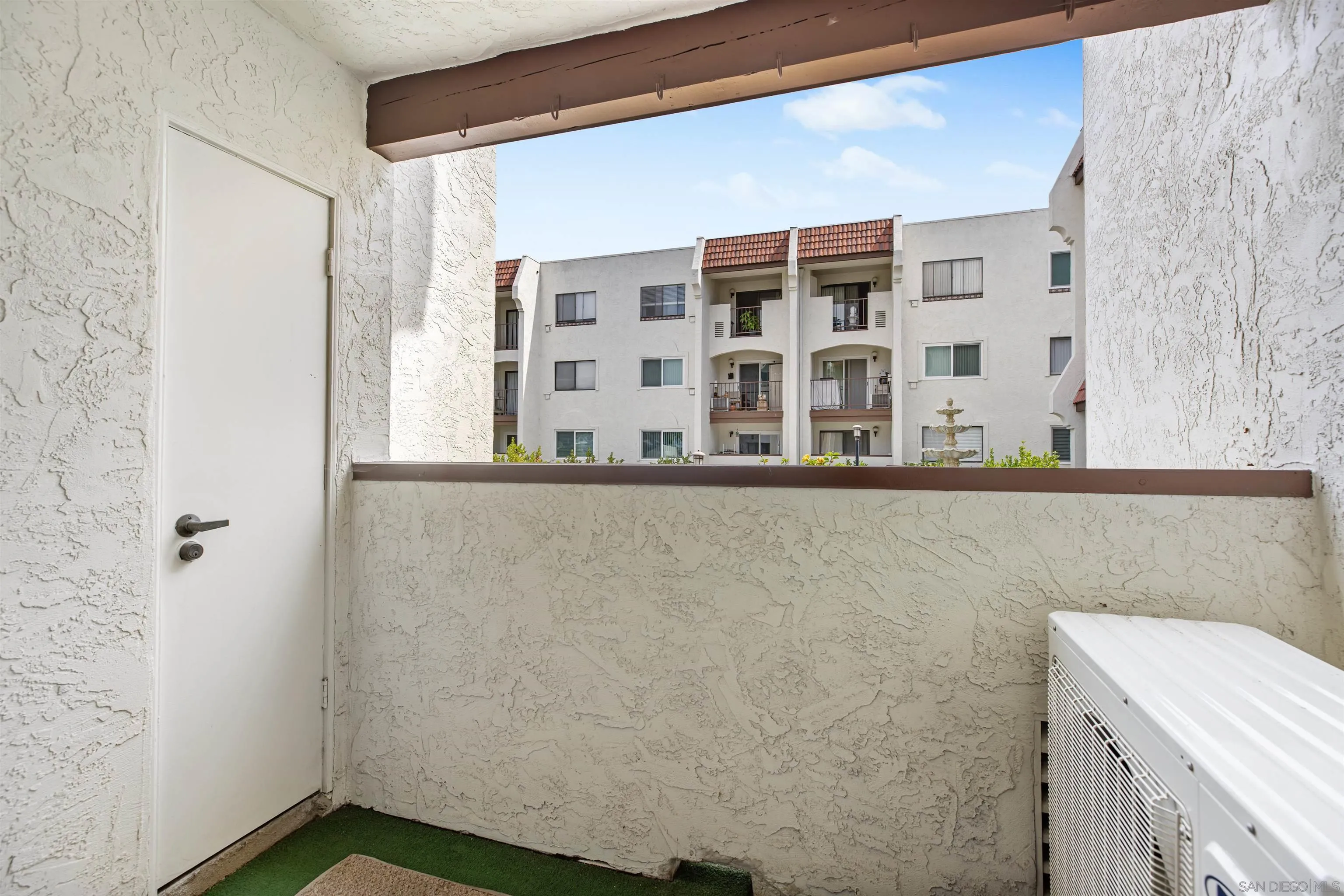 https://cdn.realtyfeed.com/cdn/127/250036938/5e7c1ff20341c0a97d338725104422b0.webp