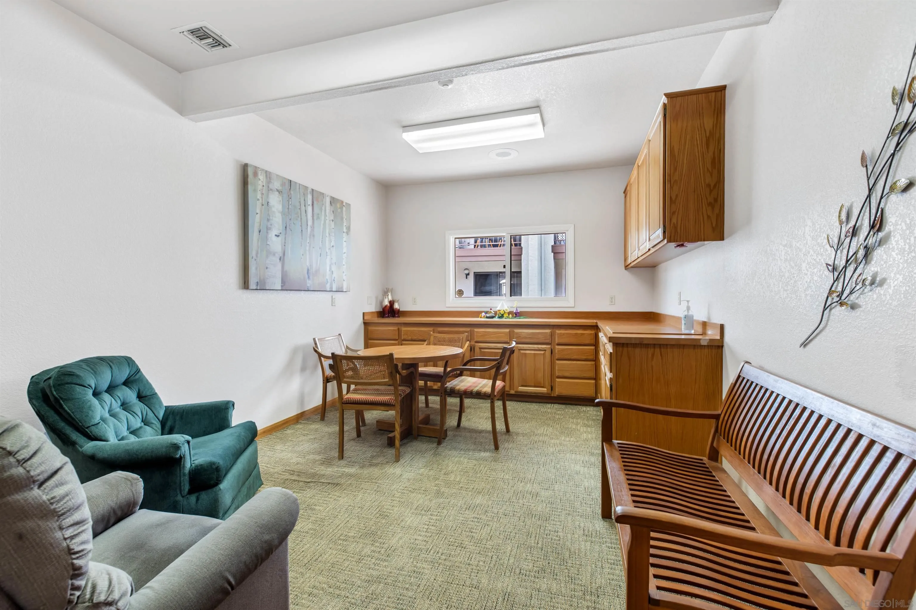 https://cdn.realtyfeed.com/cdn/127/250036938/71b0b765952ce90561c39d91281c5c9f.webp