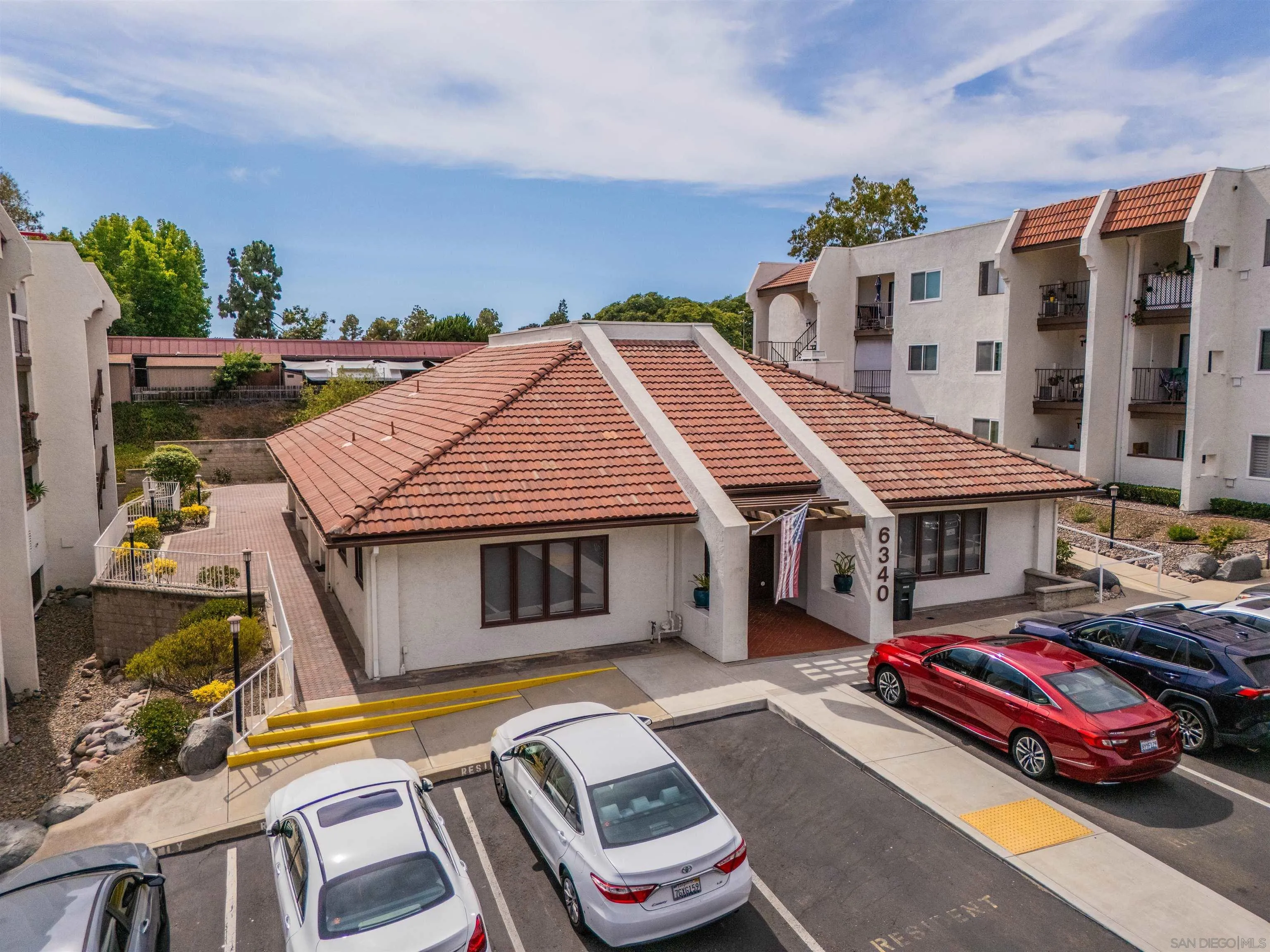https://cdn.realtyfeed.com/cdn/127/250036938/b971db8d039df9bfac1d1da84f2e04af.webp