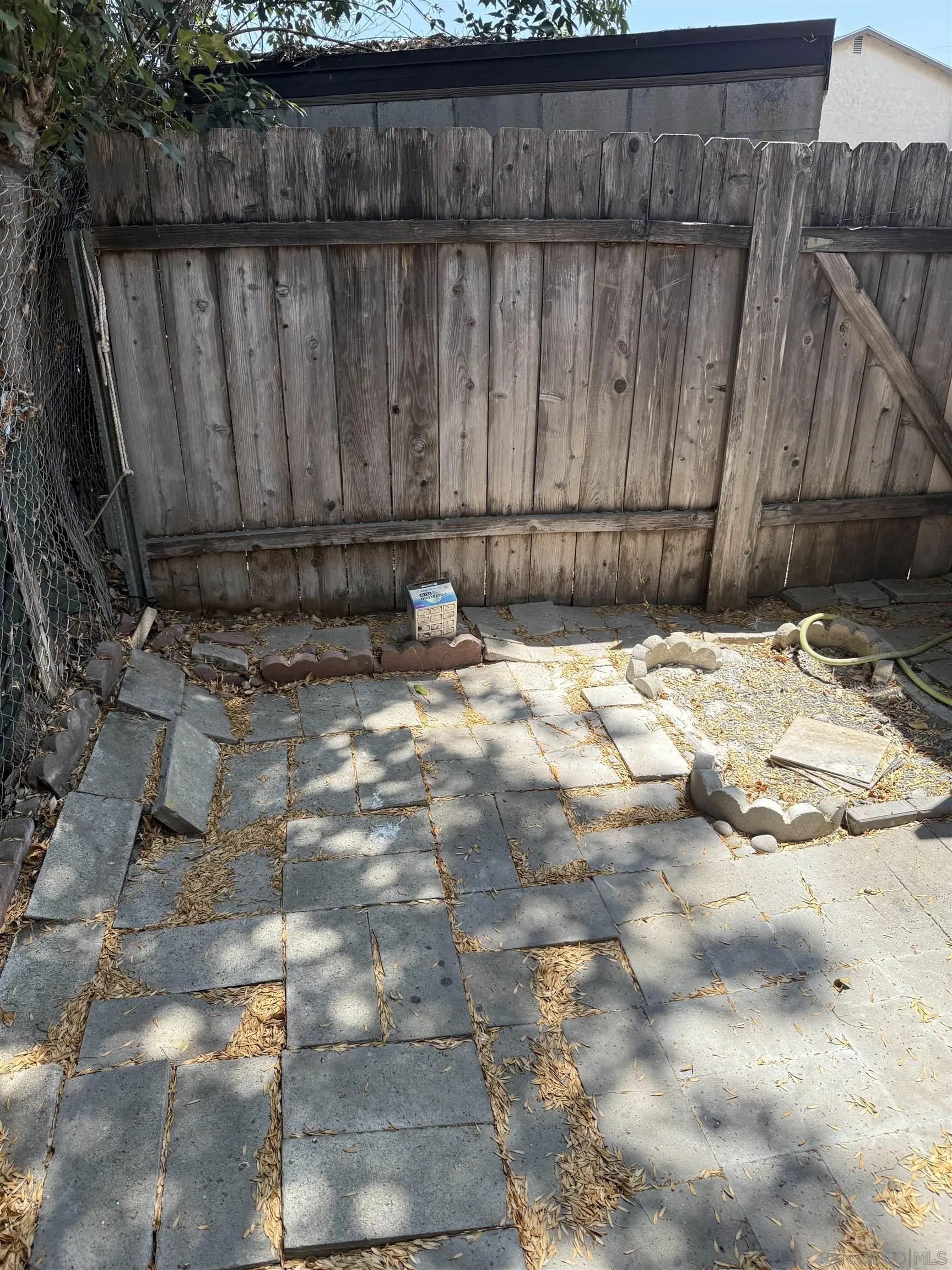 https://cdn.realtyfeed.com/cdn/127/250036939/c67eea29ccf8b9ece3bb380ae4ae8dc9.webp