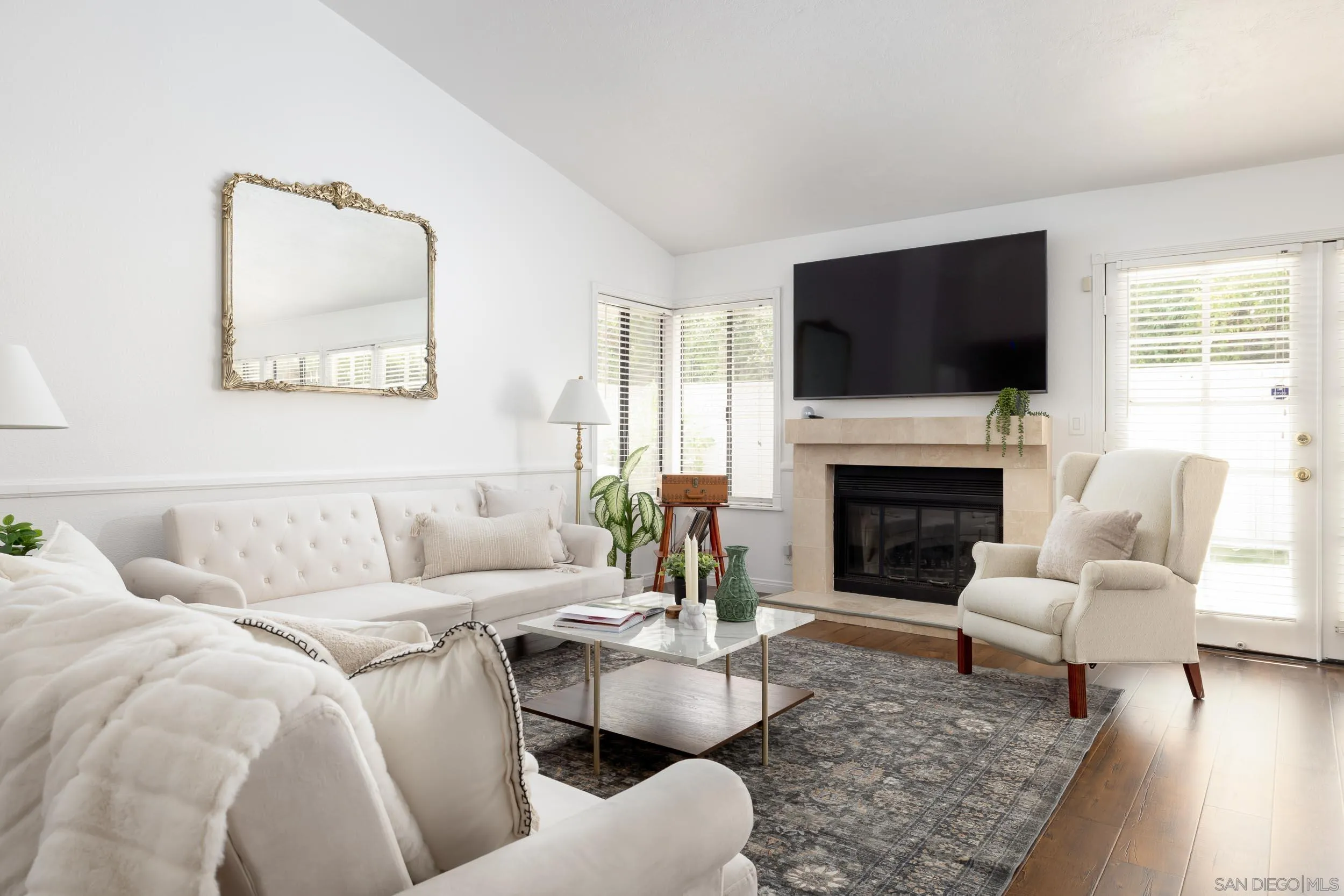 https://cdn.realtyfeed.com/cdn/127/250036941/09d61bab655f7a54dfa07dd63d0586aa.webp
