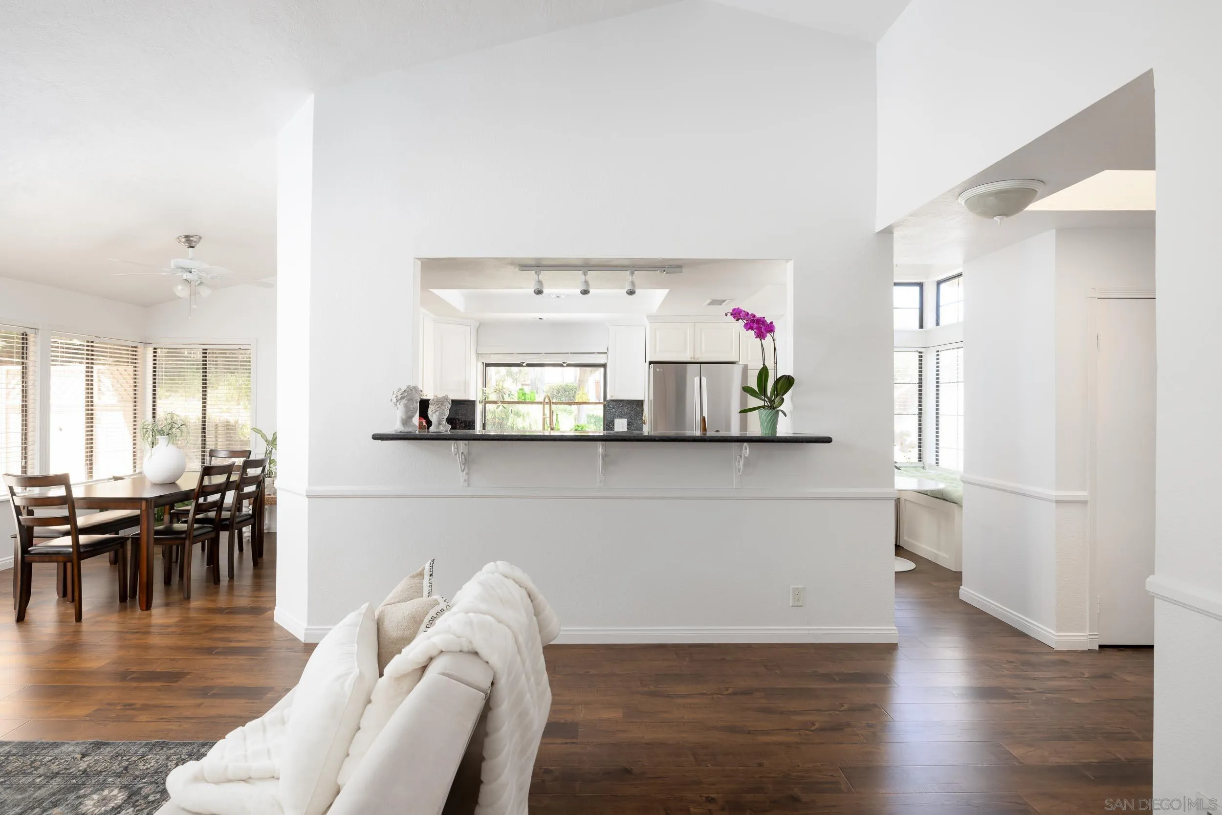 https://cdn.realtyfeed.com/cdn/127/250036941/77857a8eff20b4bf65054c9360cae05b.webp