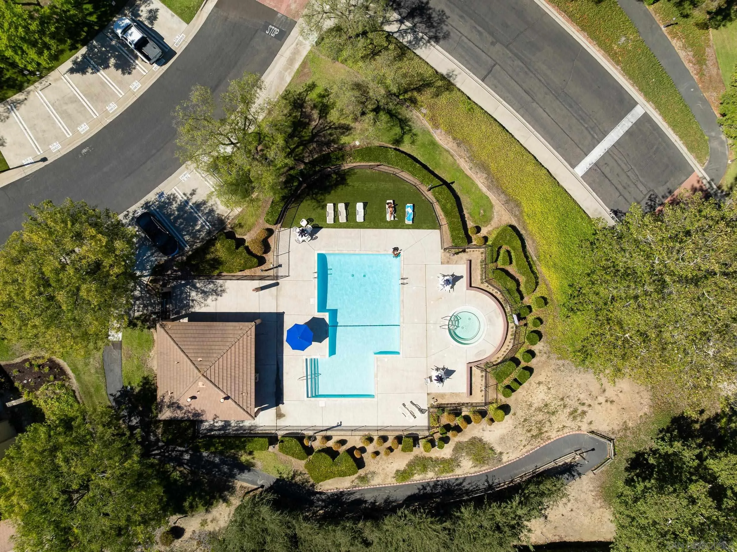 https://cdn.realtyfeed.com/cdn/127/250036941/822fa684ddadc9d2d0909b10ec27378c.webp