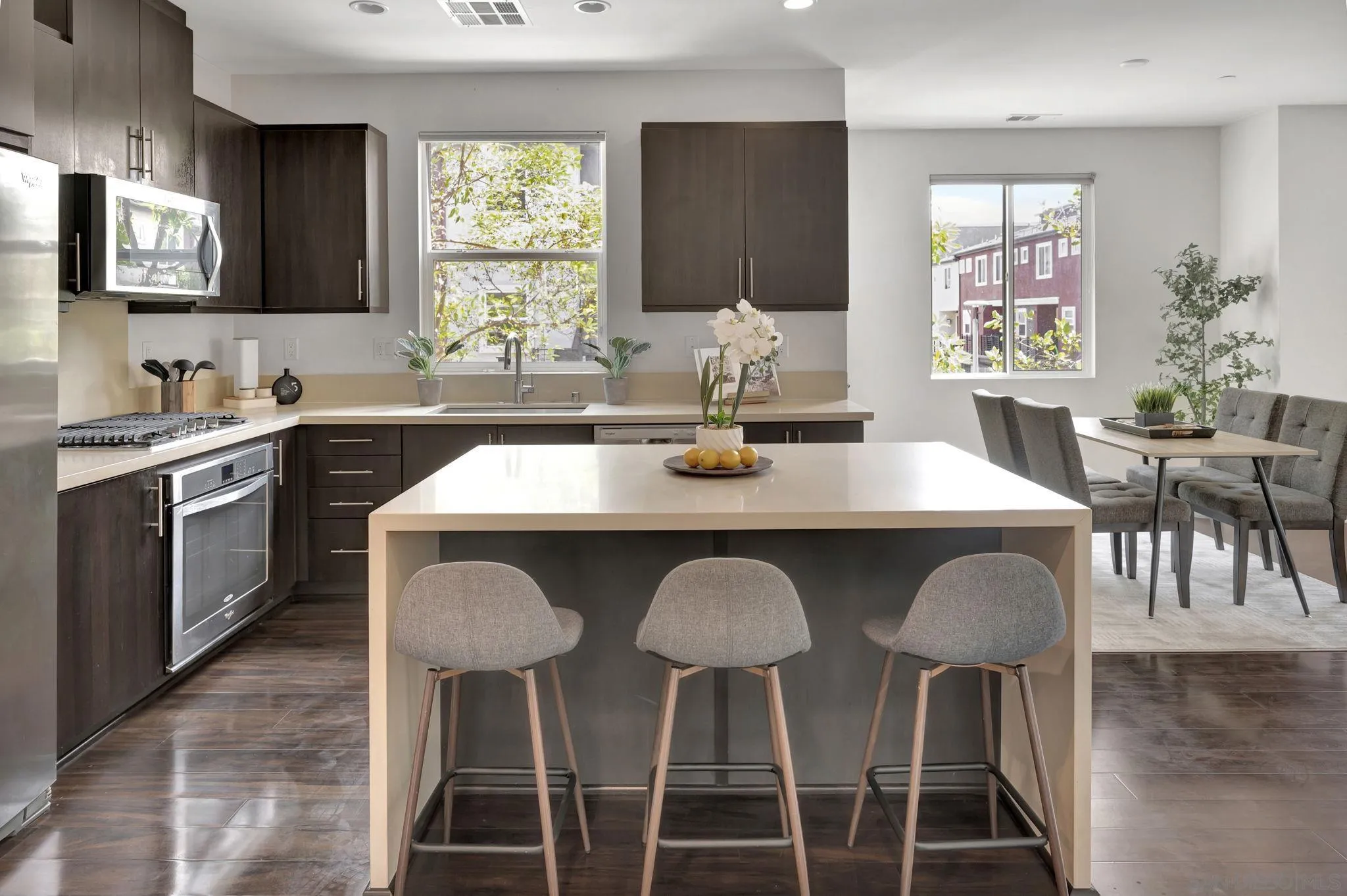 https://cdn.realtyfeed.com/cdn/127/250036942/2f79ce7d73eea914ef1cb28bd11b1ef0.webp