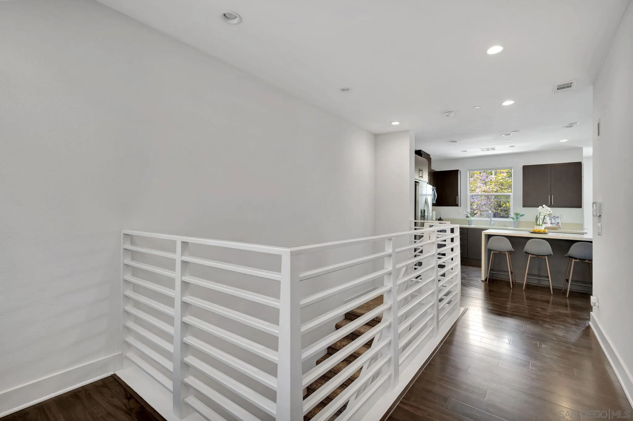 Photo #6: 250036942 Listing 