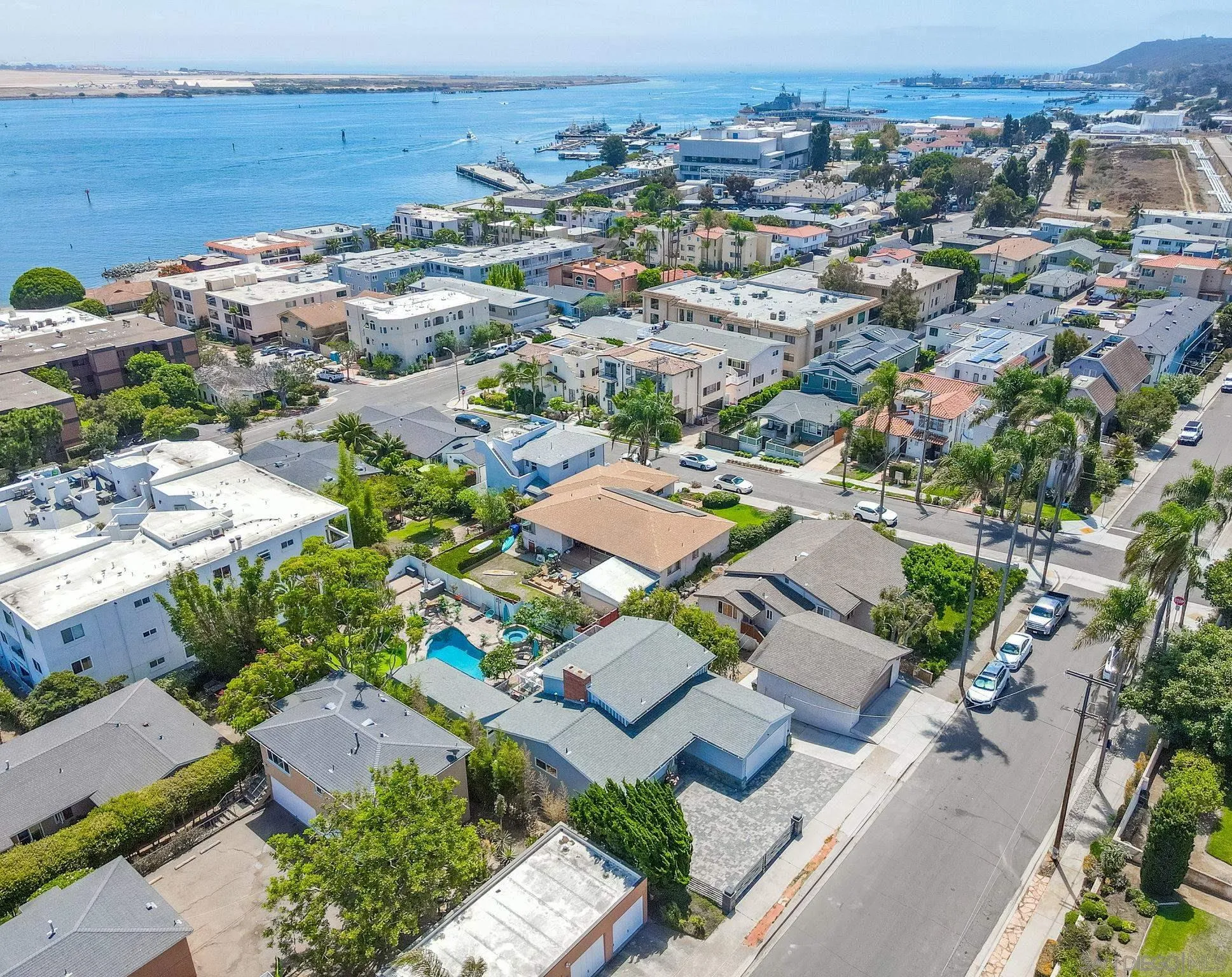 https://cdn.realtyfeed.com/cdn/127/250036944/6cdccfe7532686dadc830f38af078378.webp