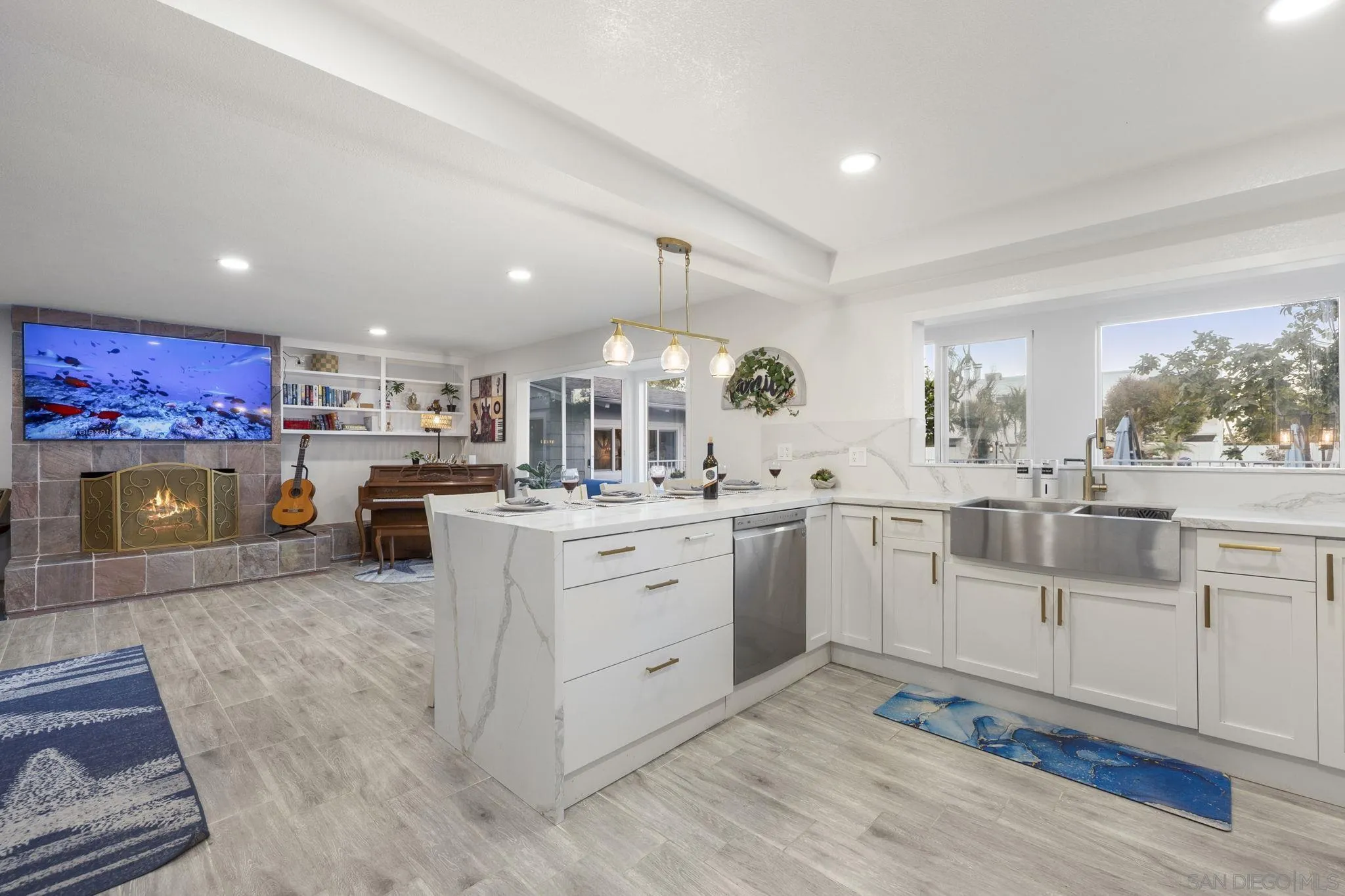 https://cdn.realtyfeed.com/cdn/127/250036944/97fdc902007e5dad2099e33d3e843d37.webp