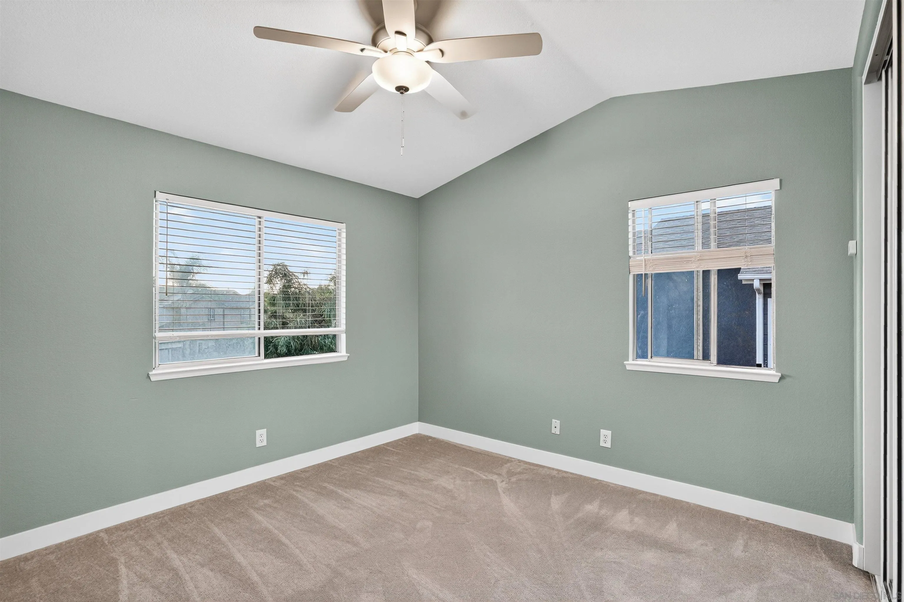 https://cdn.realtyfeed.com/cdn/127/250036945/c103906f88cf7cf00333f95452181872.webp