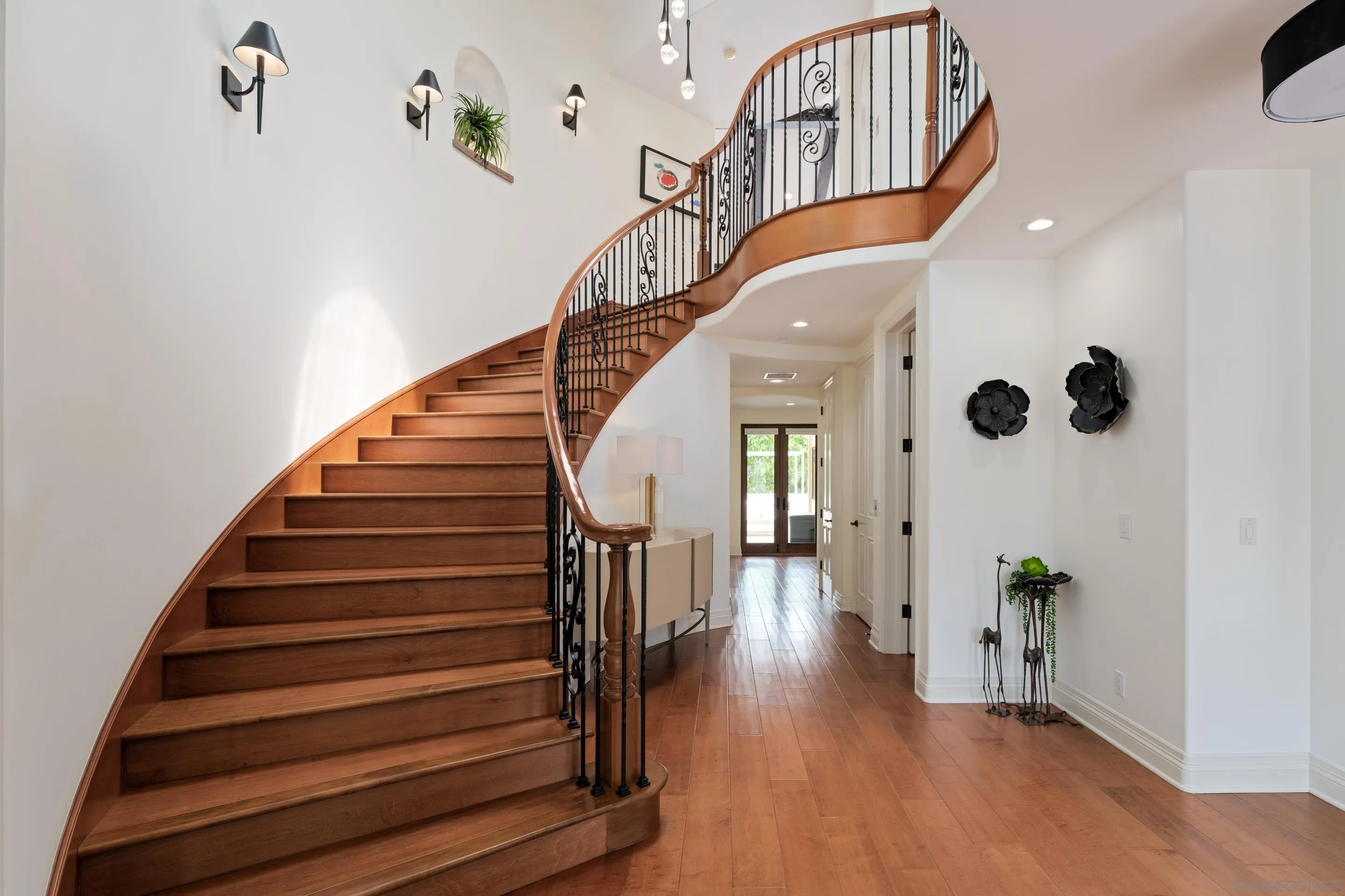 https://cdn.realtyfeed.com/cdn/127/250036946/0c2a2a5154bbebd78e282d0d9b609e1e.webp