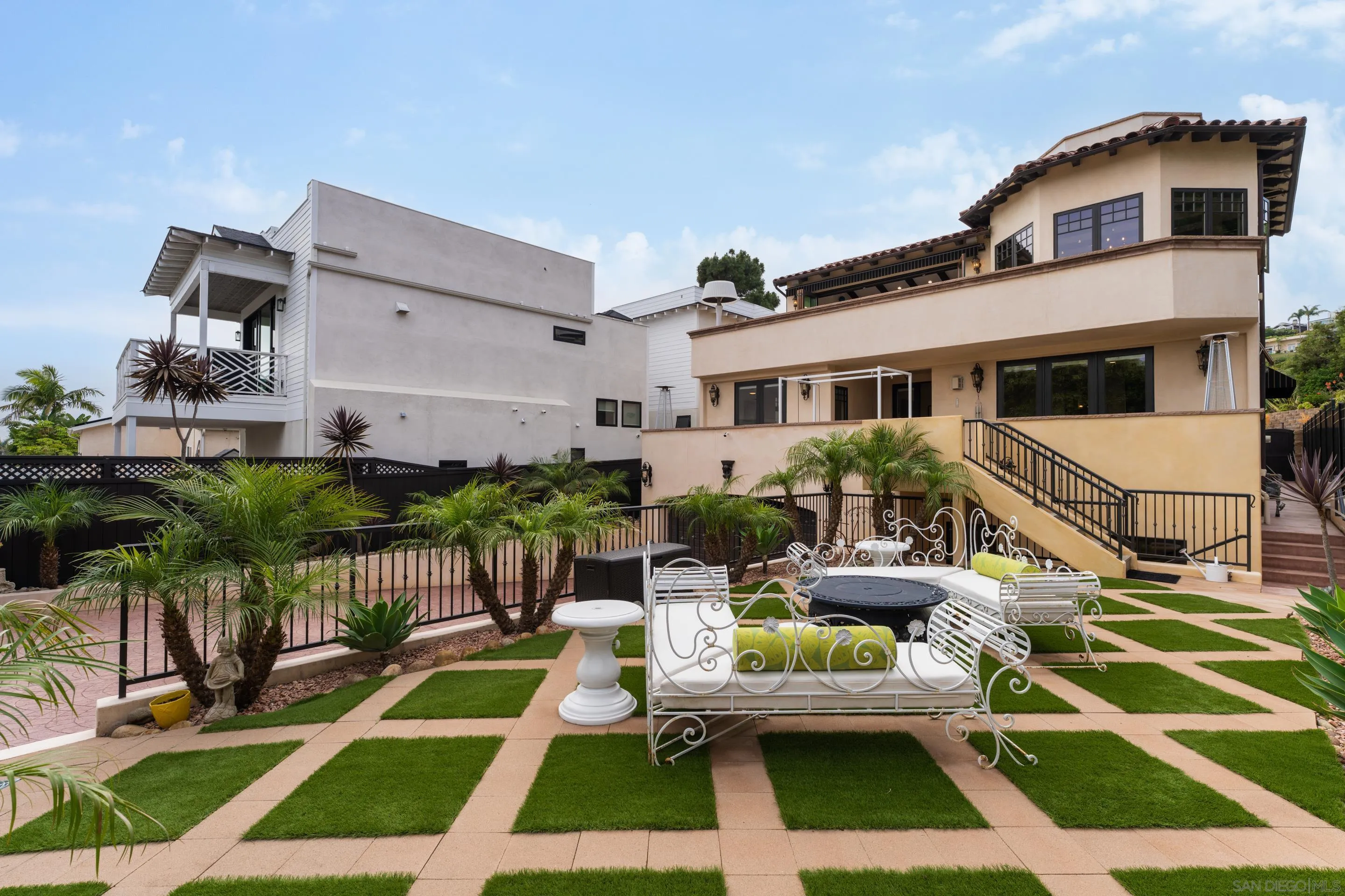 https://cdn.realtyfeed.com/cdn/127/250036946/2af63a4f947a85a2d1b7bd27fab2f3c9.webp