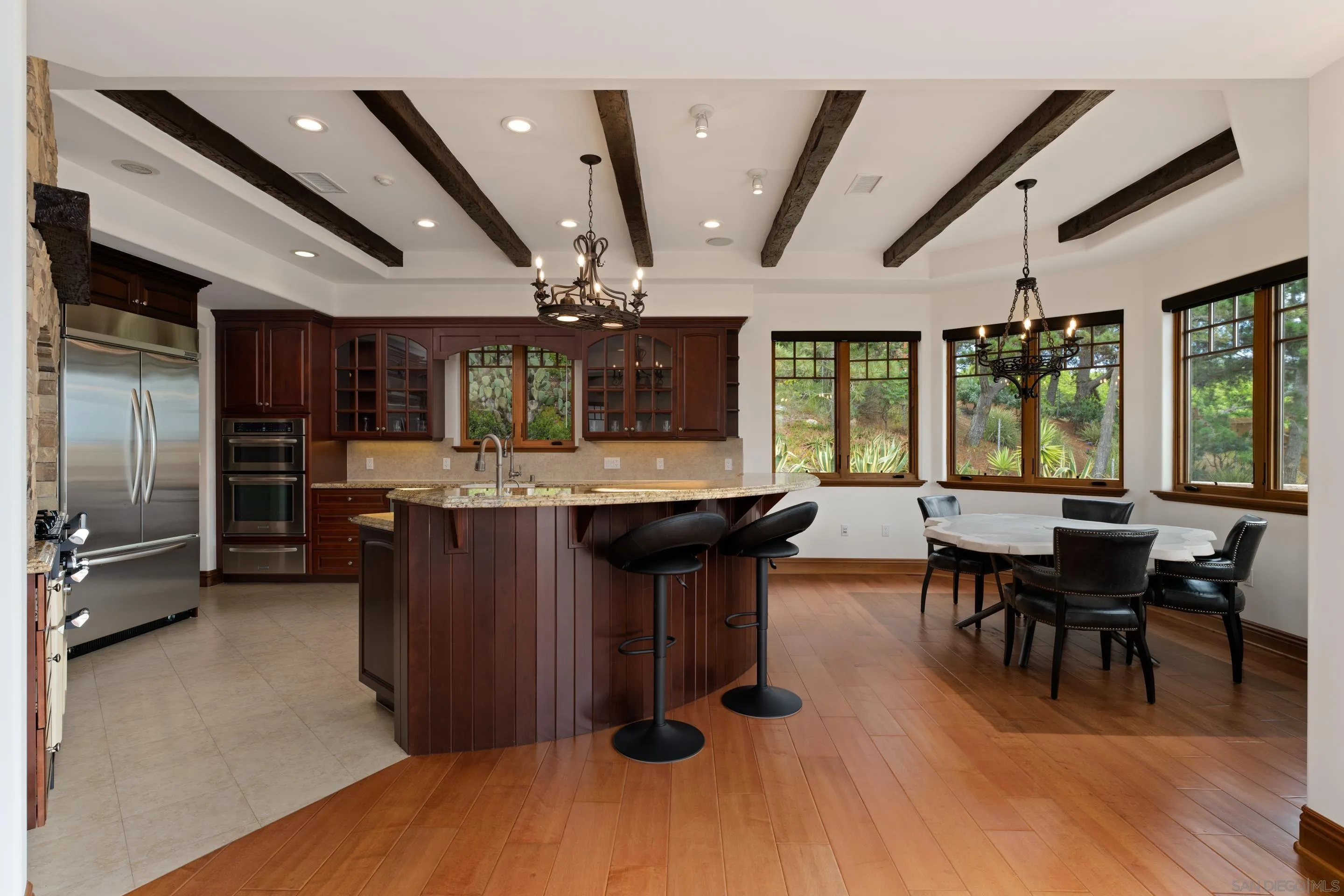 https://cdn.realtyfeed.com/cdn/127/250036946/d6368079f23e8f8b5f5ce6b761678f46.webp
