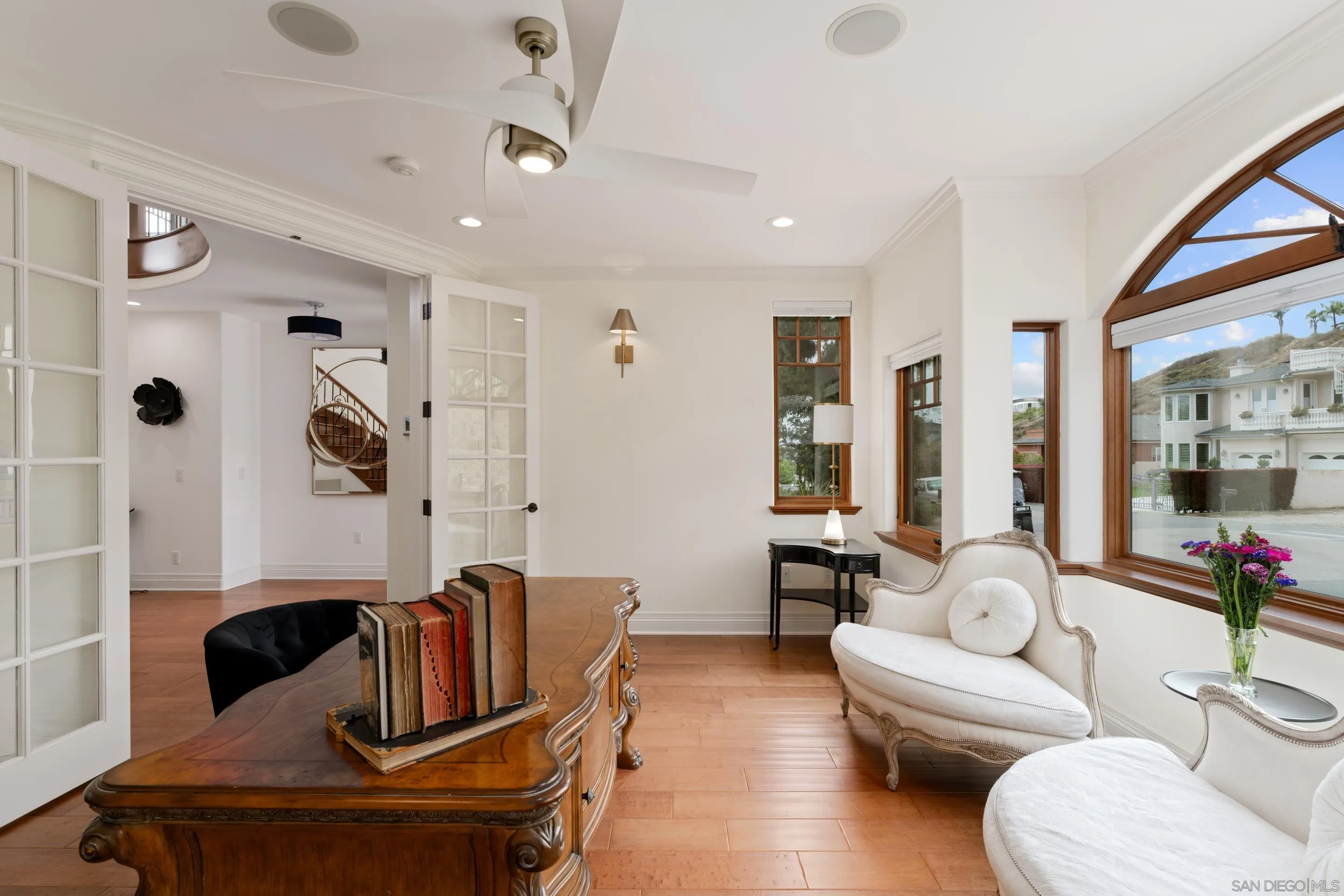 https://cdn.realtyfeed.com/cdn/127/250036946/dfb8c7a4c602ee3eda8905b8651f5993.webp