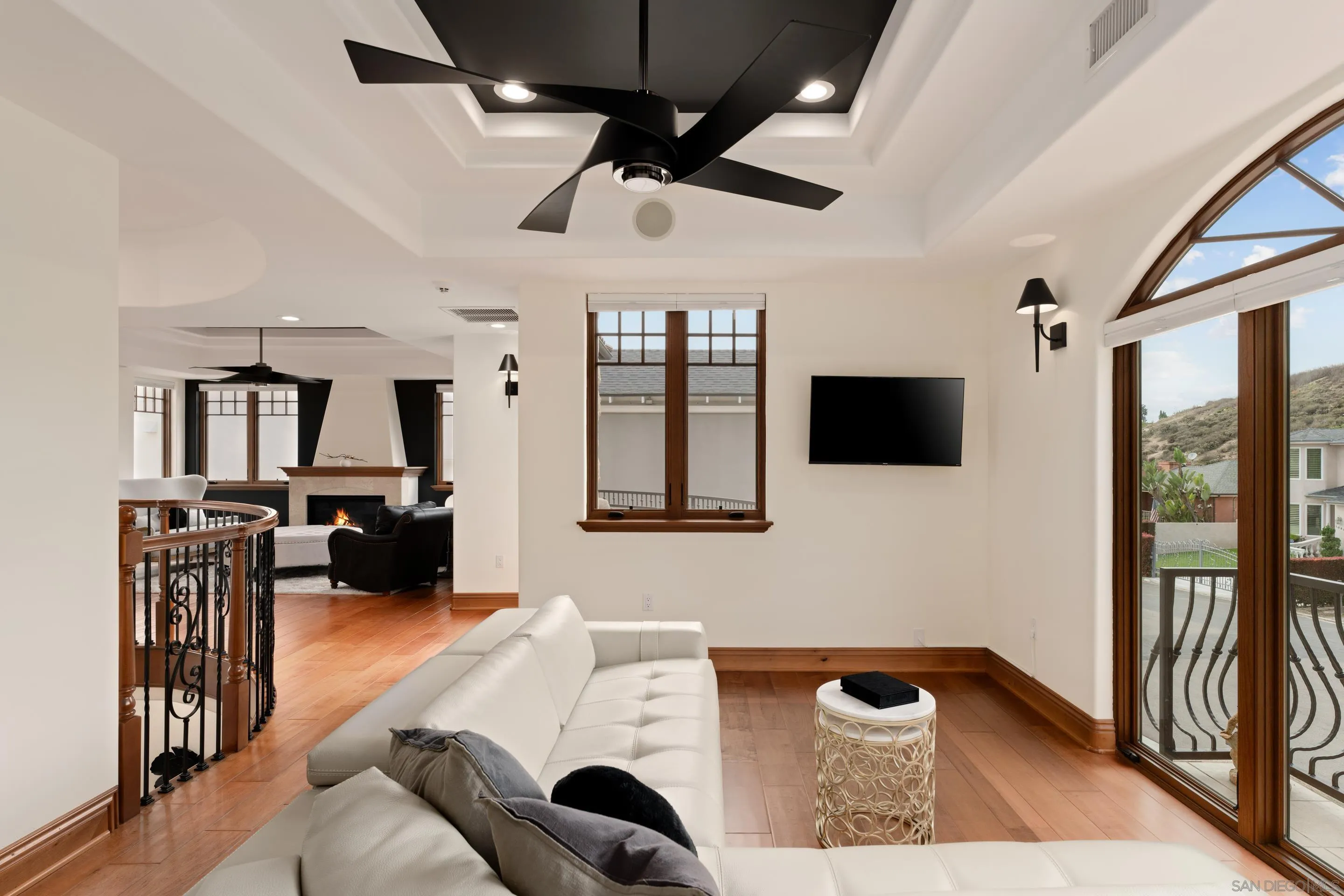 https://cdn.realtyfeed.com/cdn/127/250036946/f61aa916108d7767e7f1a1c370982dc7.webp