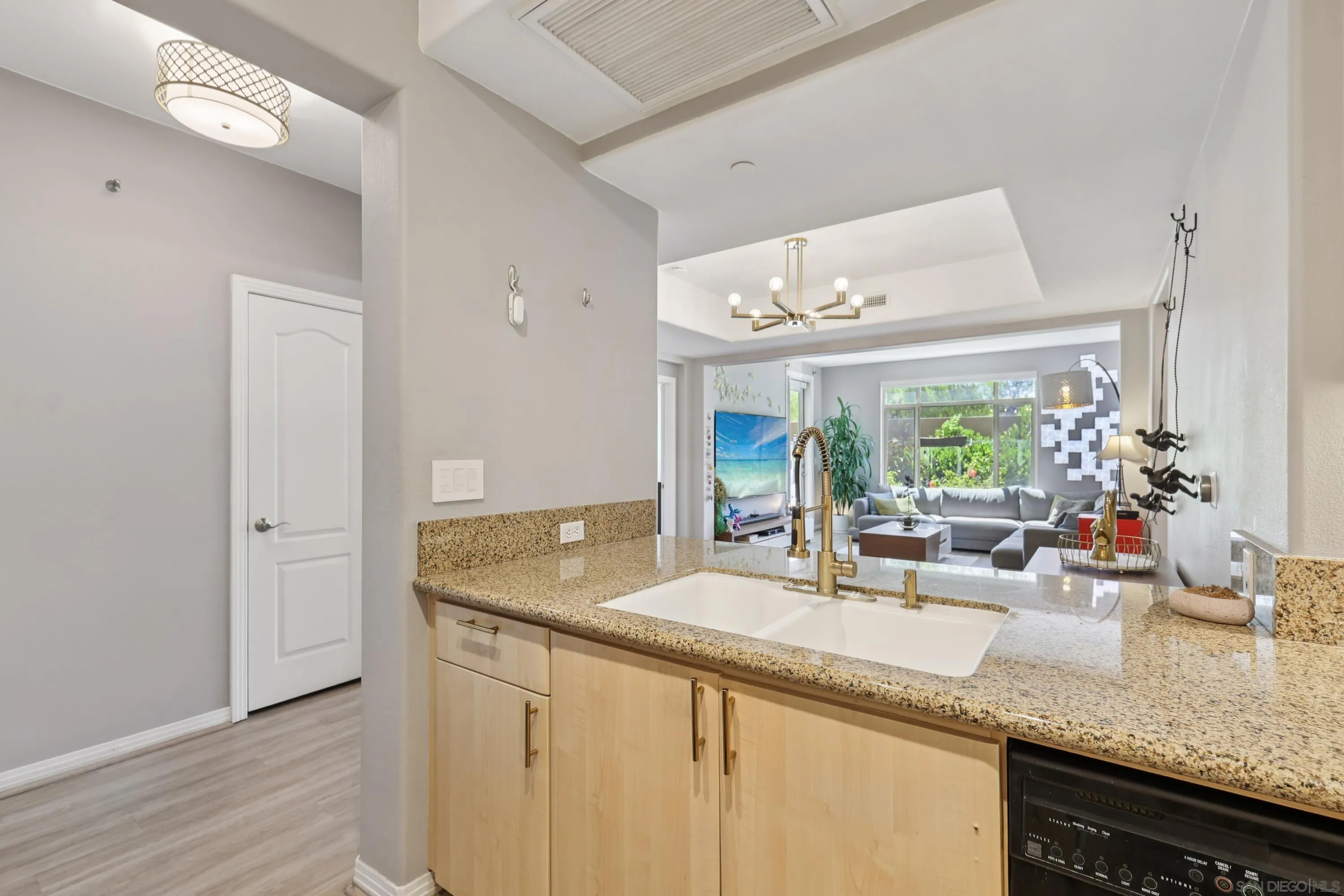 Photo #7: 250036947 Listing: Photo #7