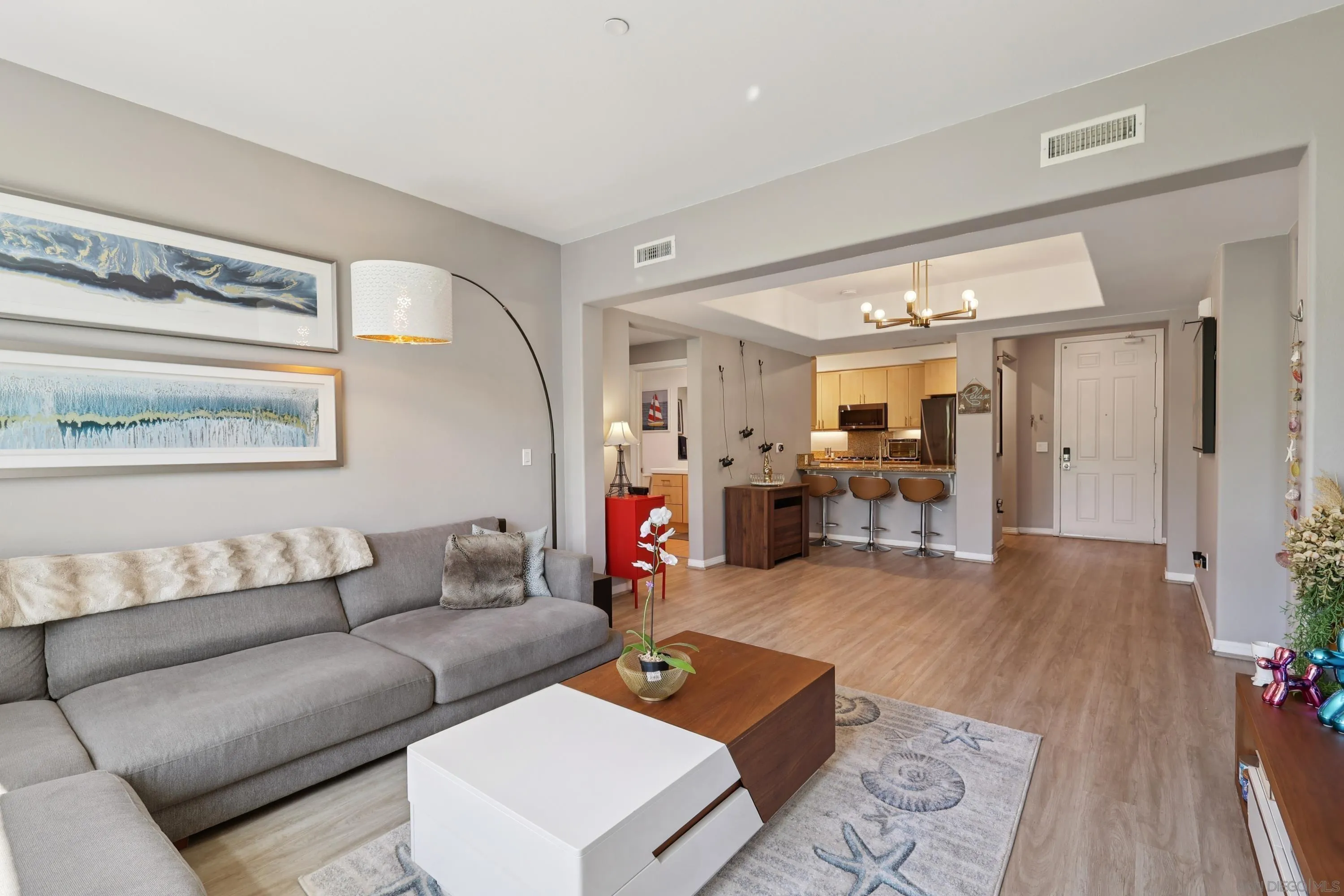 Photo #3: 250036947 Listing 