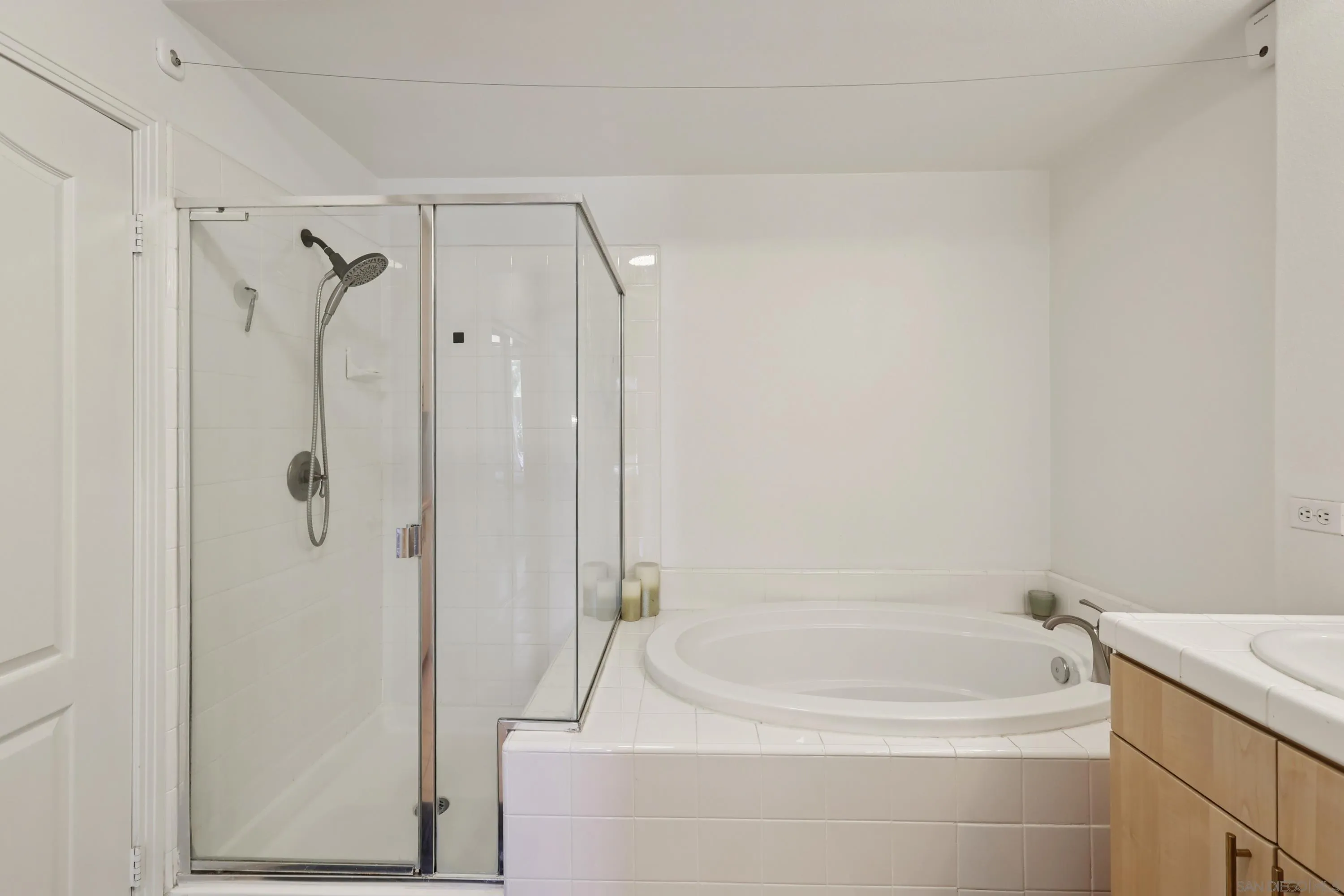 Photo #10: 250036947 Listing: Photo #10