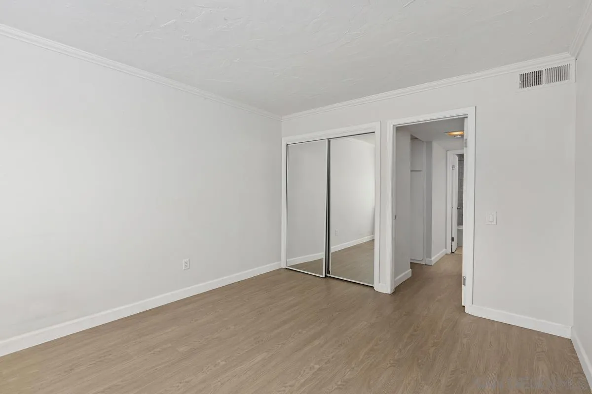 https://cdn.realtyfeed.com/cdn/127/250036949/45ba5373f0639e2e2054a90bd4b8d4f5.webp